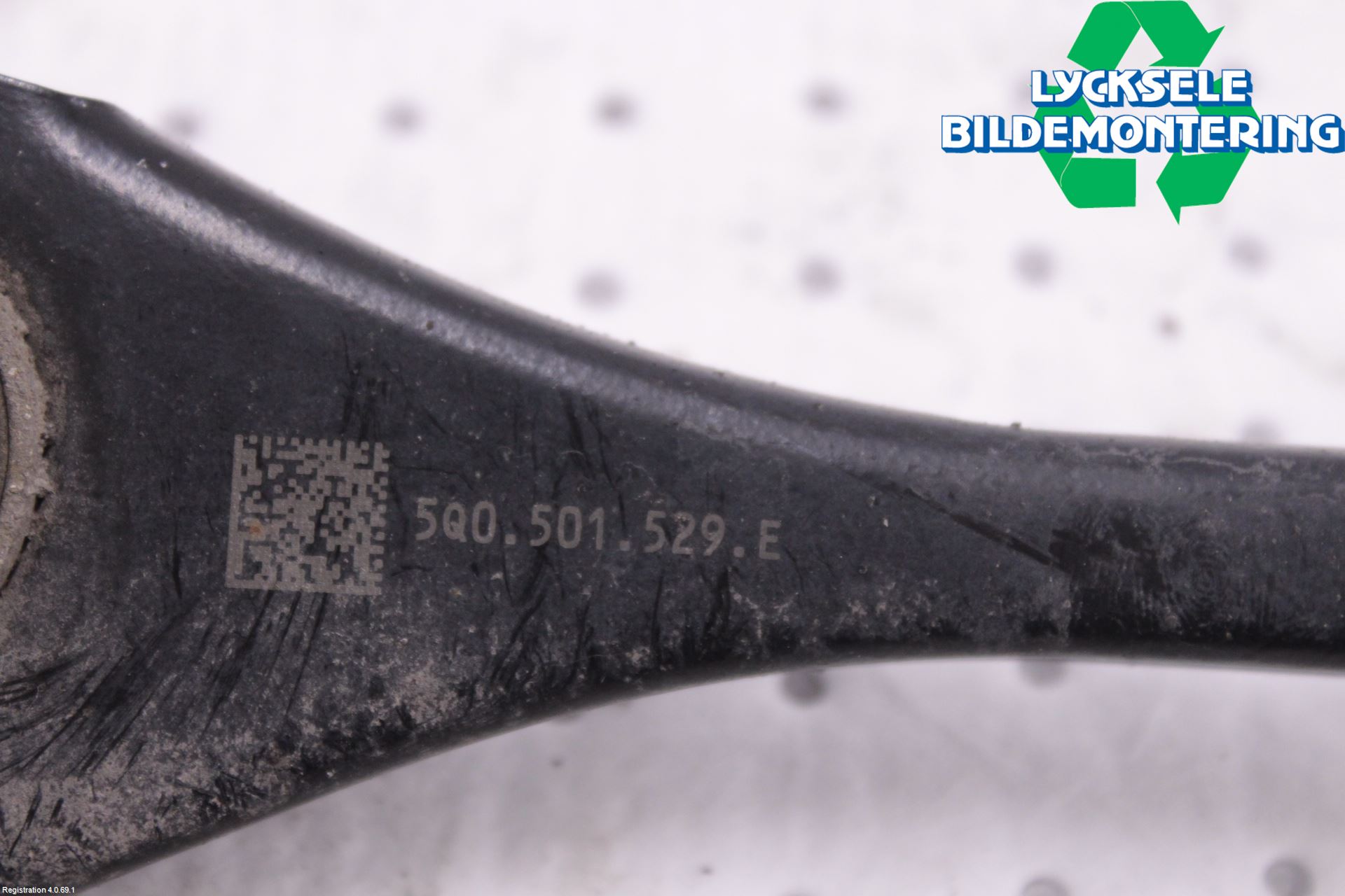 Volkswagen VW TIGUAN 16-24 Bärarm Bak Vä-Hö