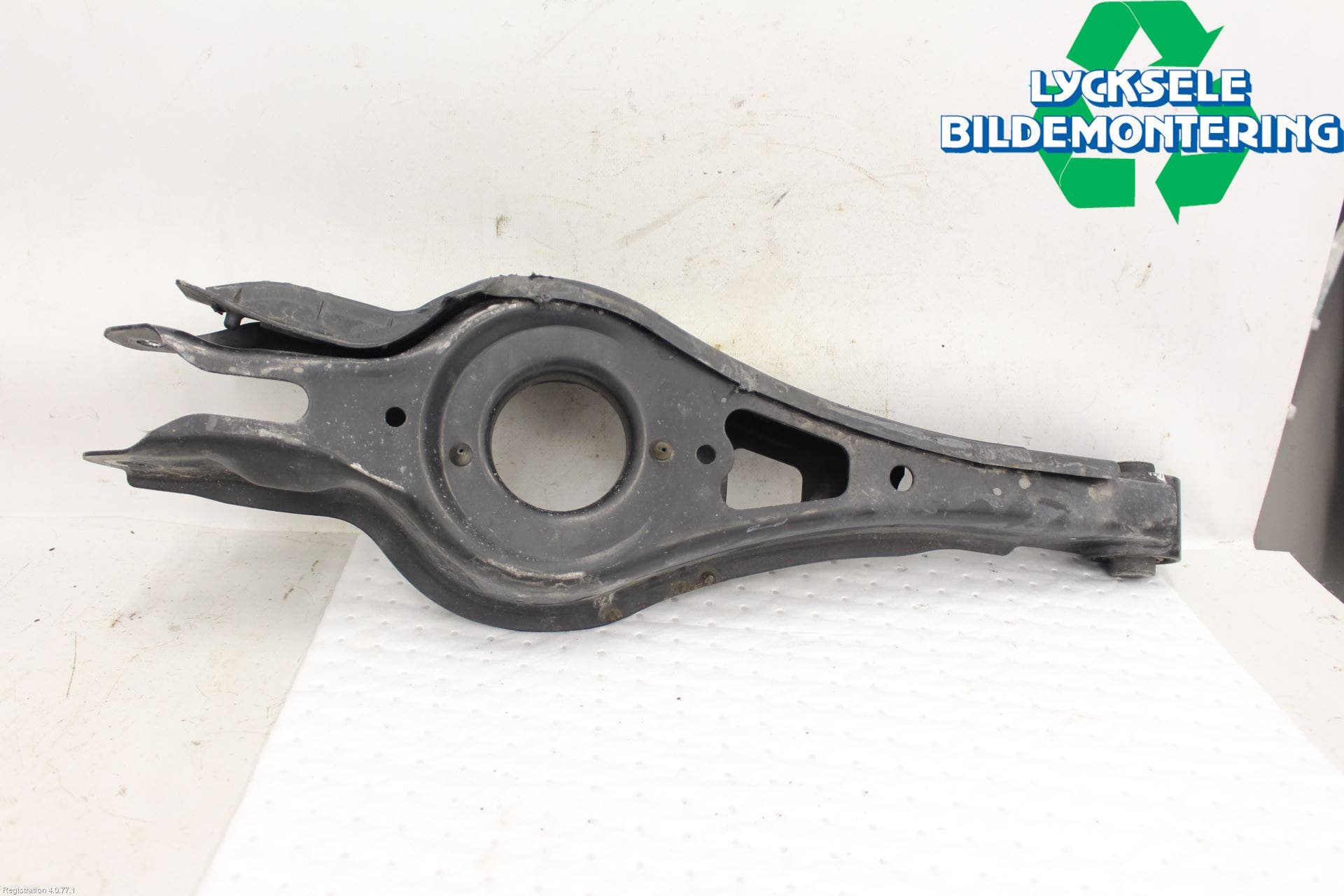 Kia OPTIMA 16-20 Bärarm Bak Höger