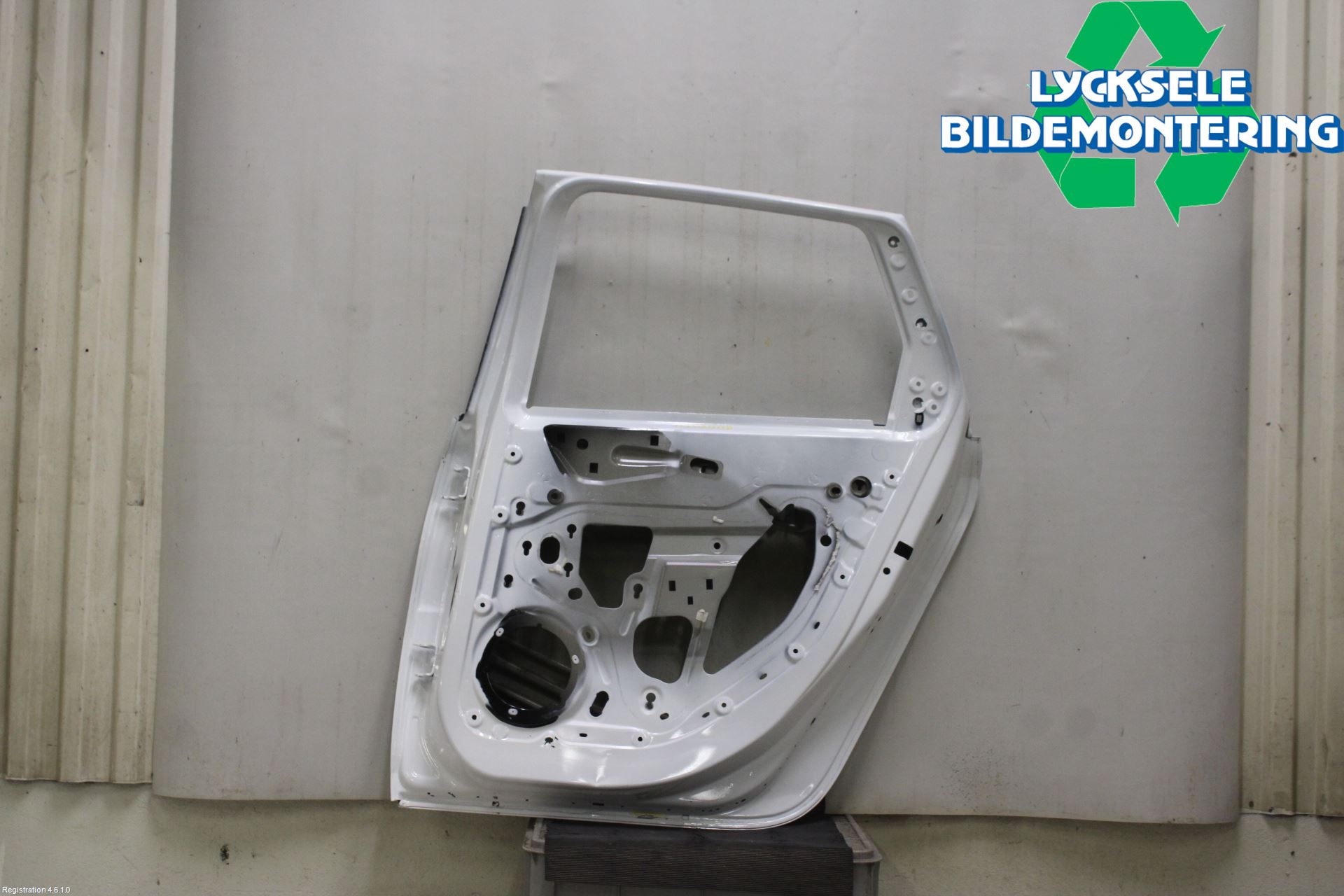 Peugeot 308 14-21 Dörr Bak Höger