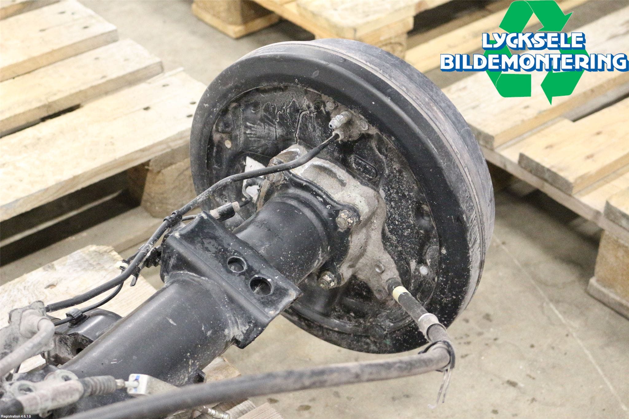 Toyota HILUX 16- Bakaxel