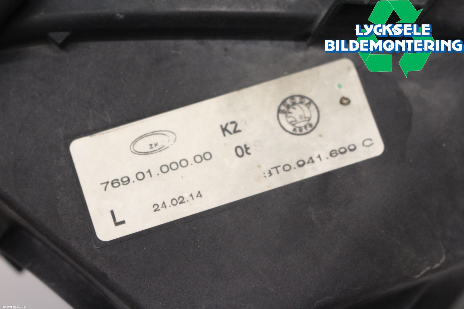 Skoda SUPERB 09-15 Dimljus-Varselljus Fram