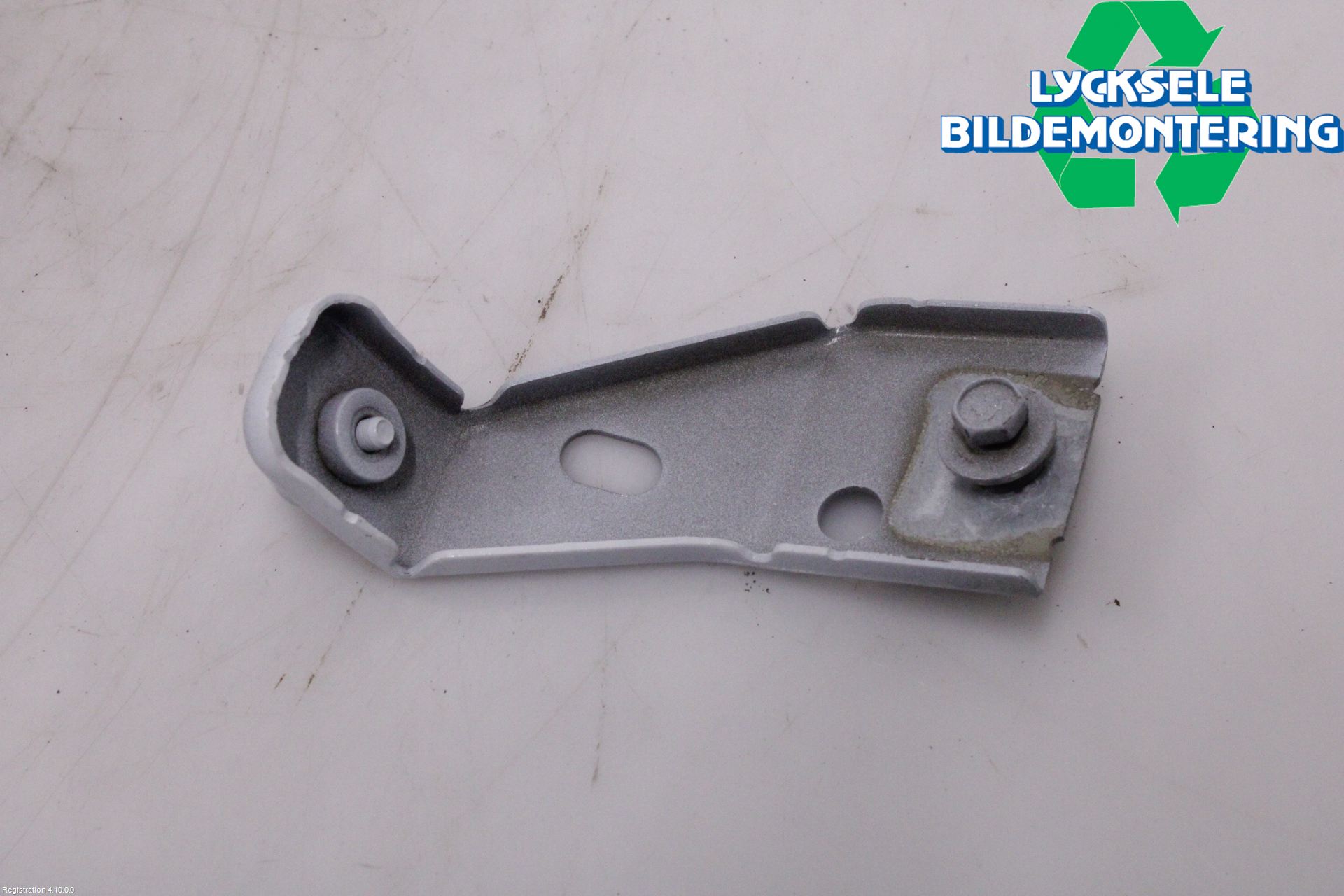 Ford MUSTANG Mach-E 21- Skärmfäste Fram Hö