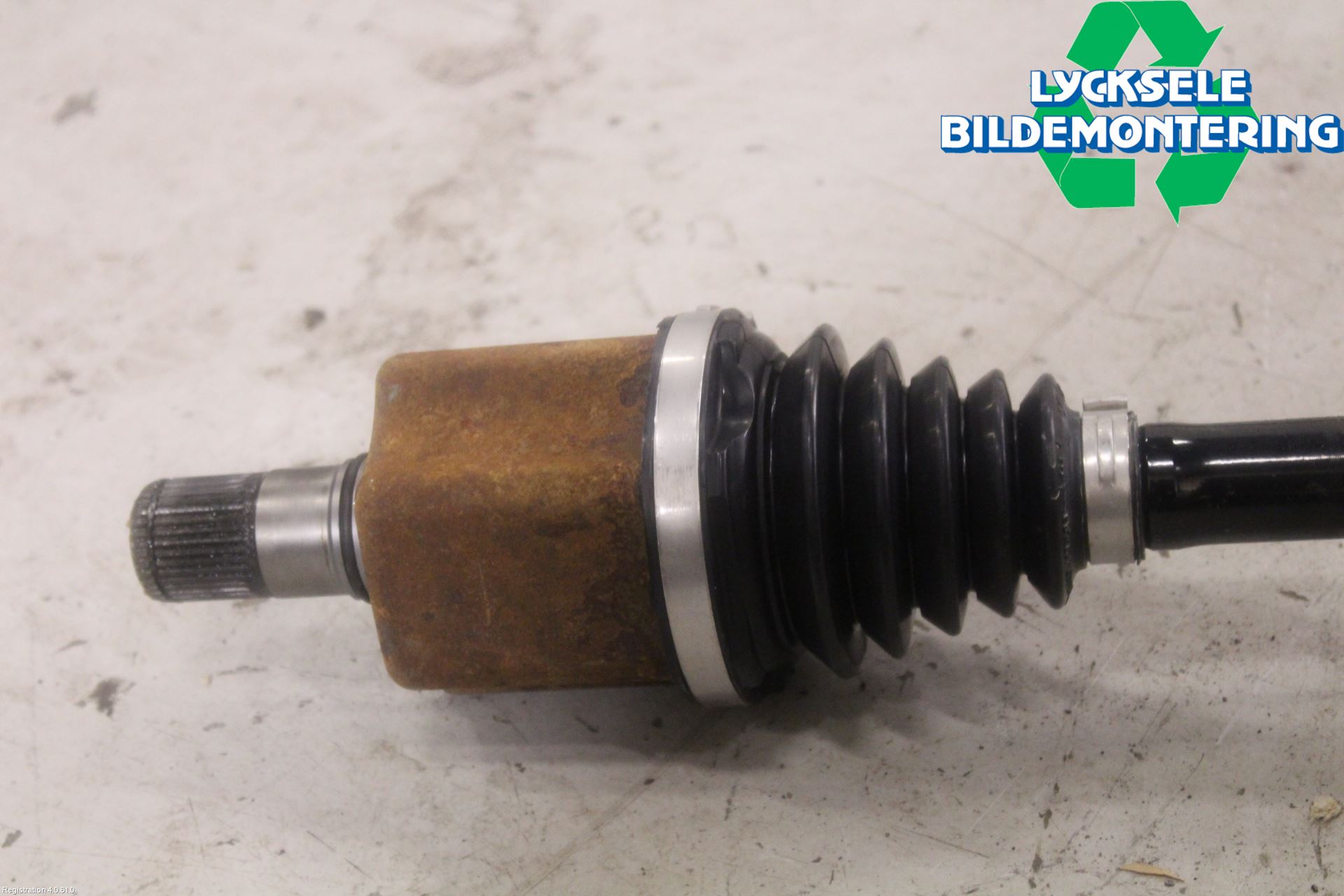 Volkswagen VW TIGUAN 16-24 Drivaxel Fram Vänster