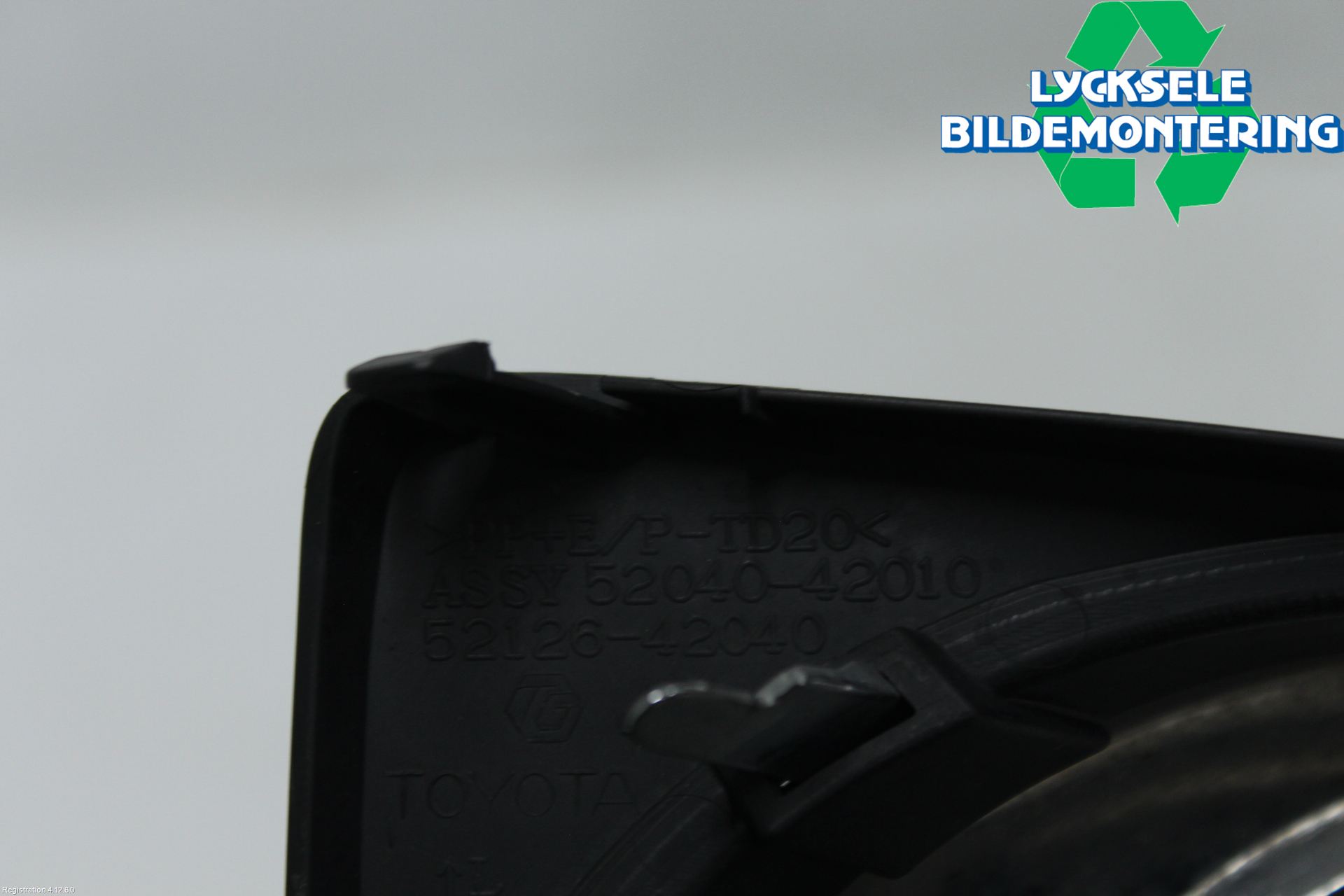 Toyota RAV 4 06-12 Dimljussarg Fram