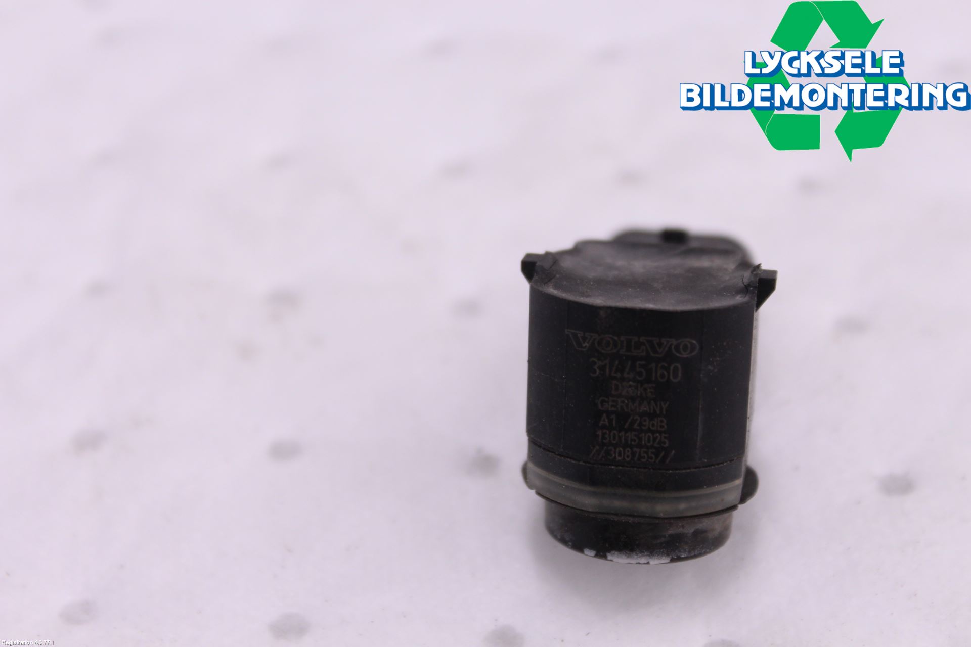 Volvo V40 12-19 Parkeringshjälp Backsensor