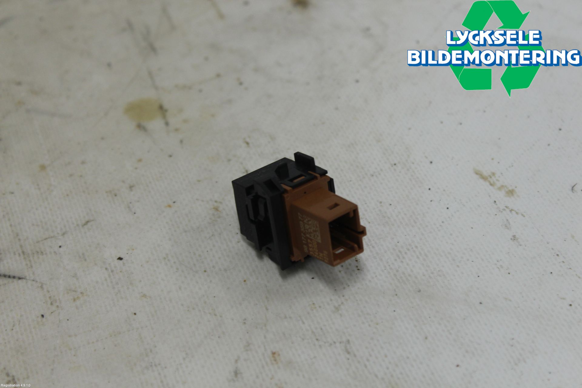 Peugeot PARTNER/E-PARTNER 19- Strömställare Centrallås