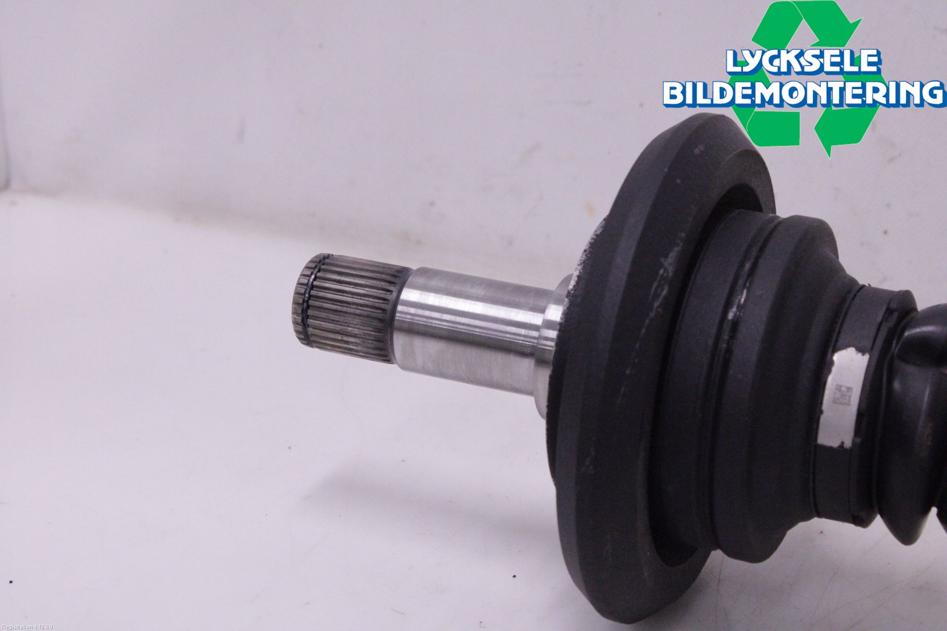Mercedes-Benz MB E-KLASS (W213) 16-23 Drivaxel Bak Vänster