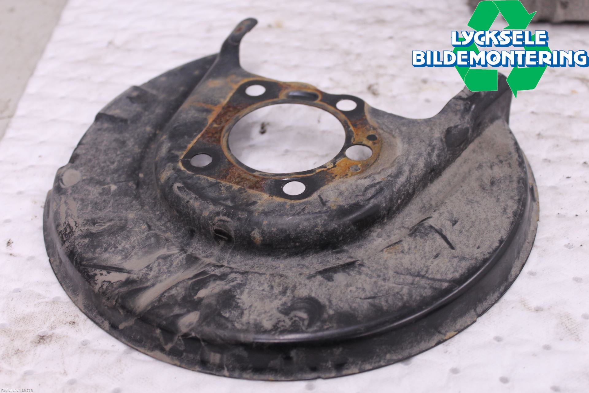 Skoda SCALA 19- Bromssköld Bak