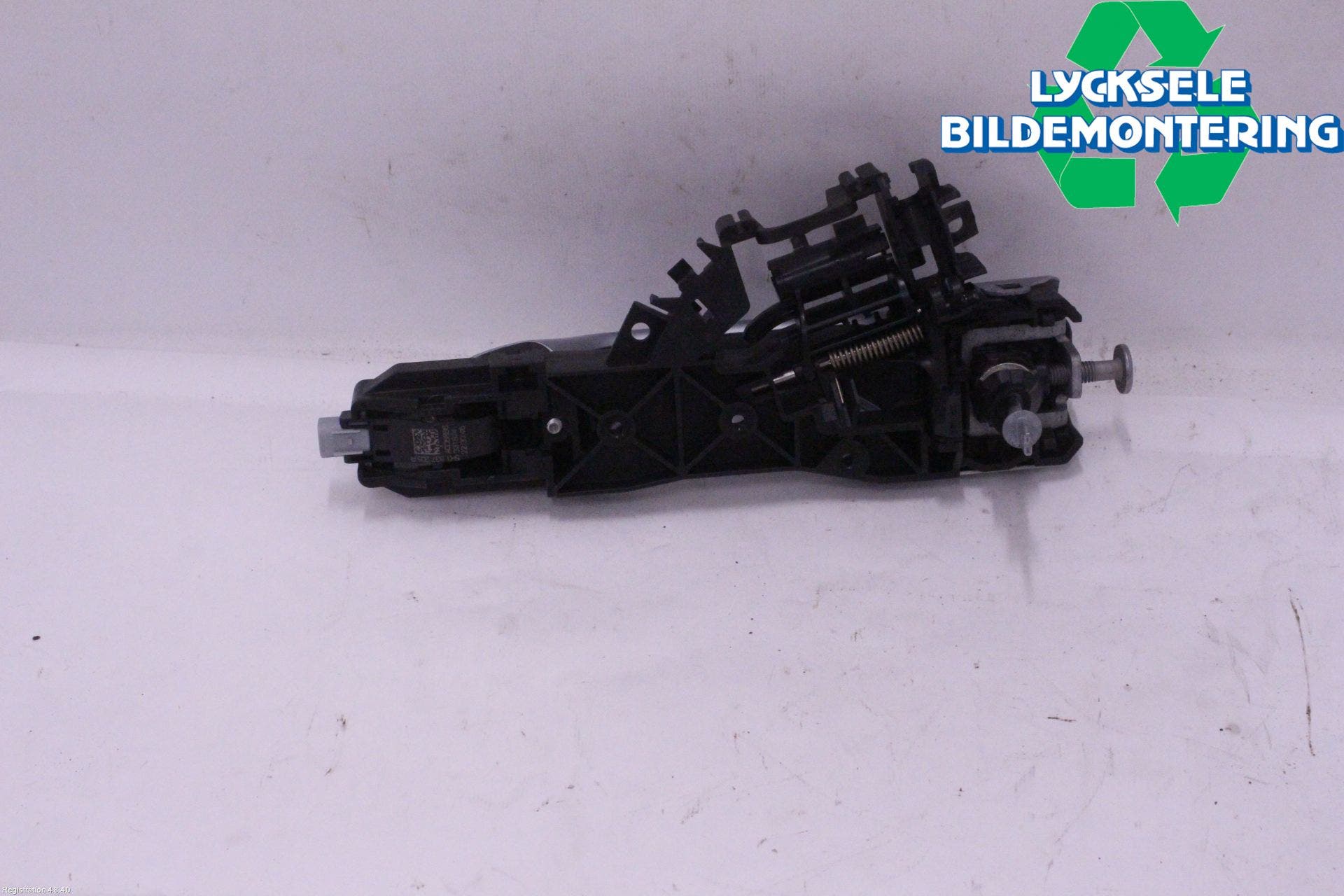 Alfa VW TIGUAN 24- Dörrhandtag Yttre Vä