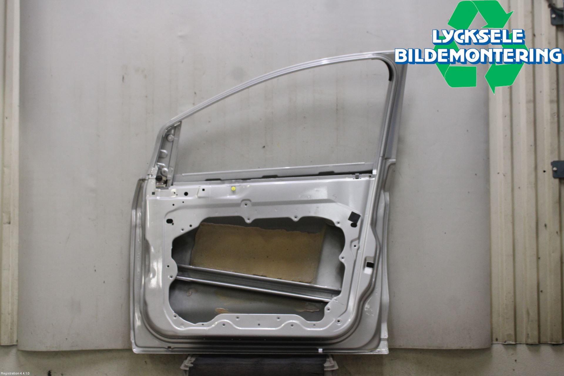 Ford KUGA 08-12 Dörr Fram Höger