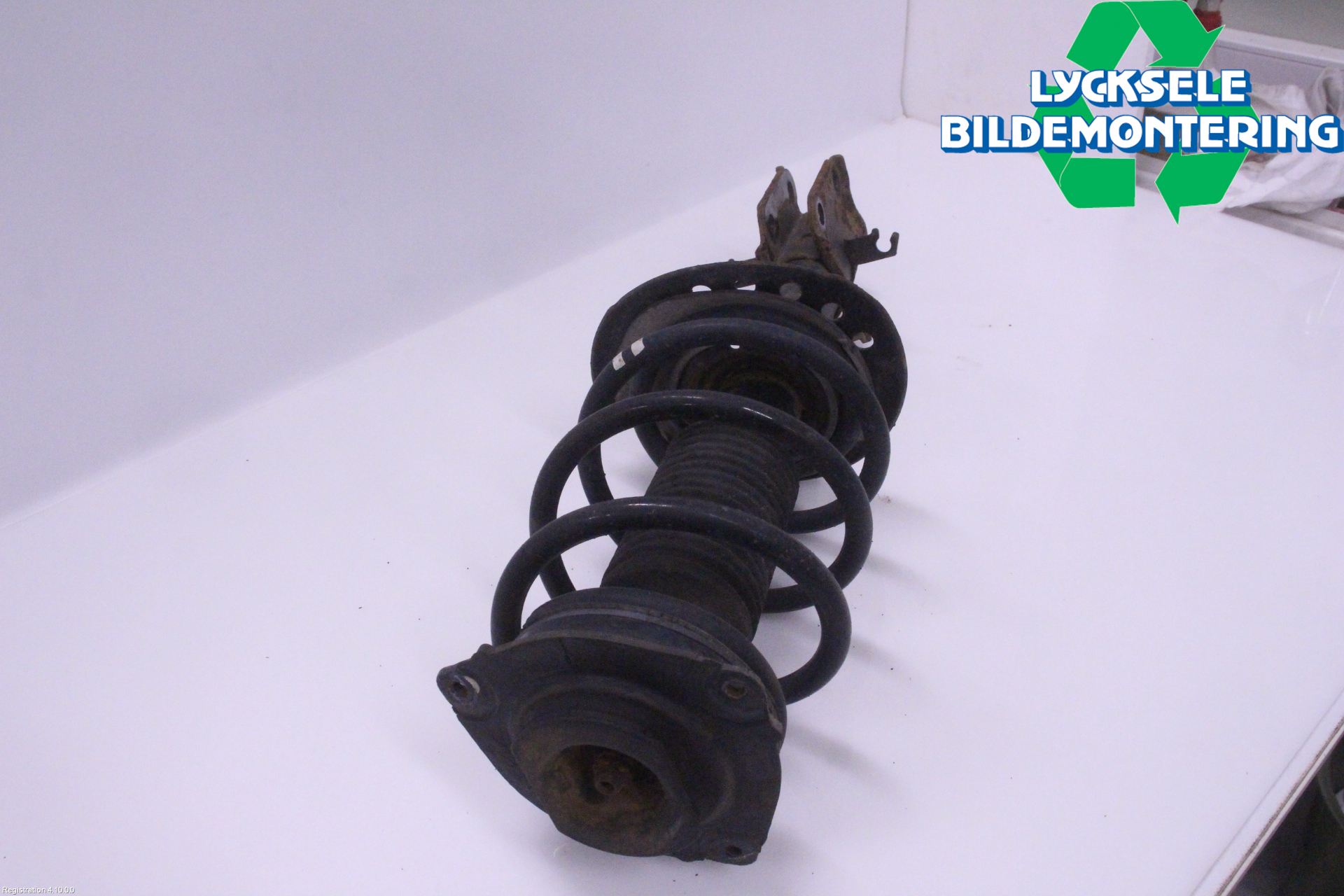 Nissan LEAF 18- Fjäderben Fram Vänster