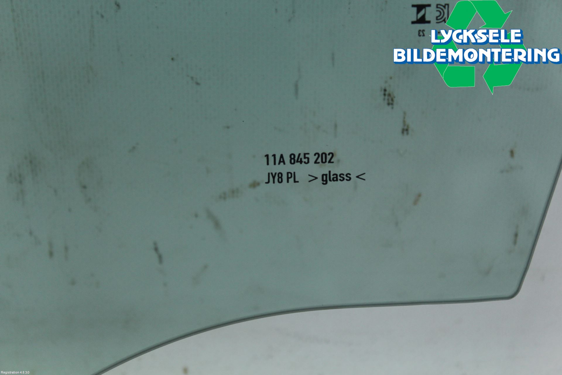 Volkswagen VW ID.4 21- Dörruta Fram Höger