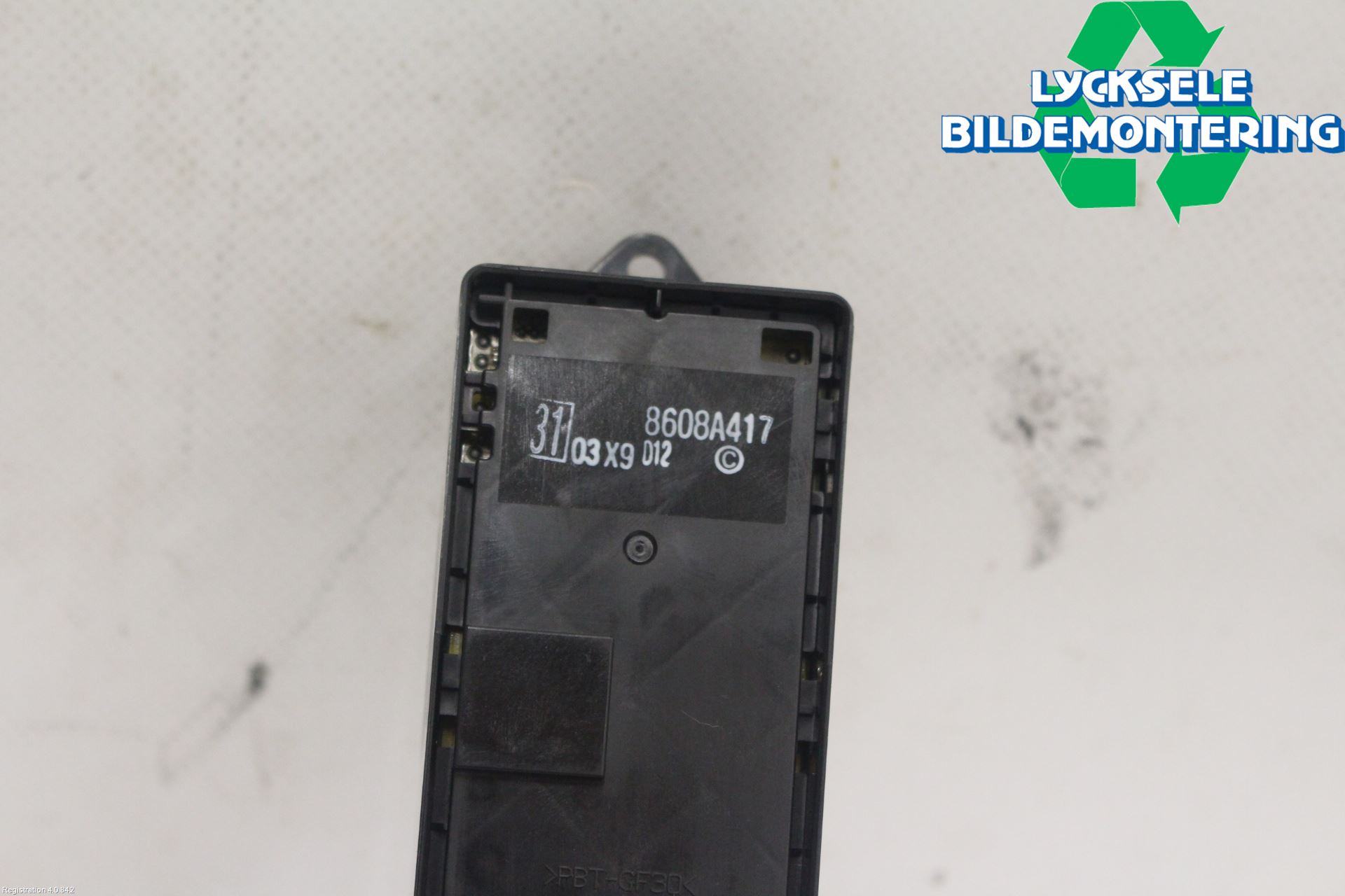 Mitsubishi OUTLANDER 13-21 Strömställare Elhiss