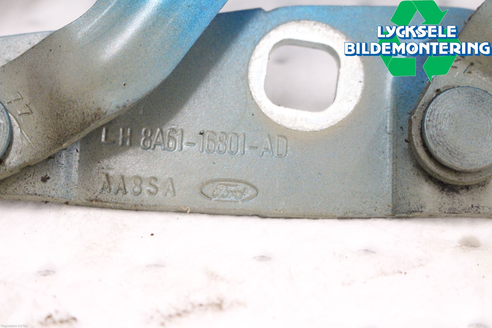 Ford FIESTA 13-17 Huvgångjärn