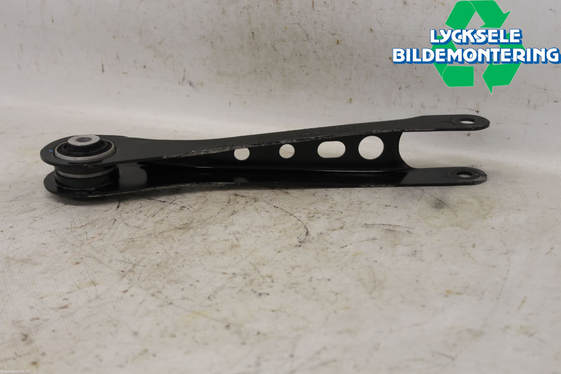 Ford MUSTANG Mach-E 21- Bärarm Bak Vä-Hö