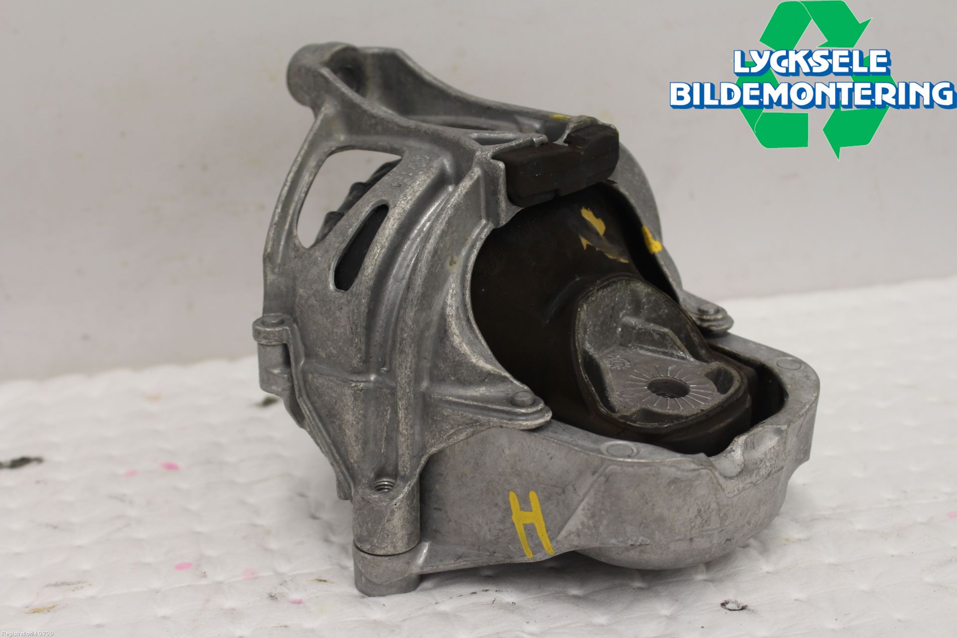 Audi A6 F2/C8 19- Motorkudde
