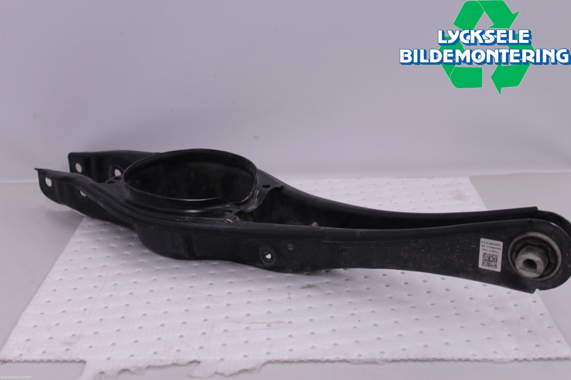 Skoda SUPERB 16-24 Bärarm Bak Vänster