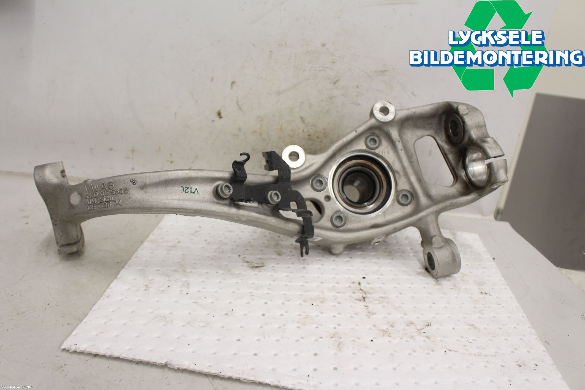 Audi A6 F2/C8 19- Styrspindel Lagerhus Hö