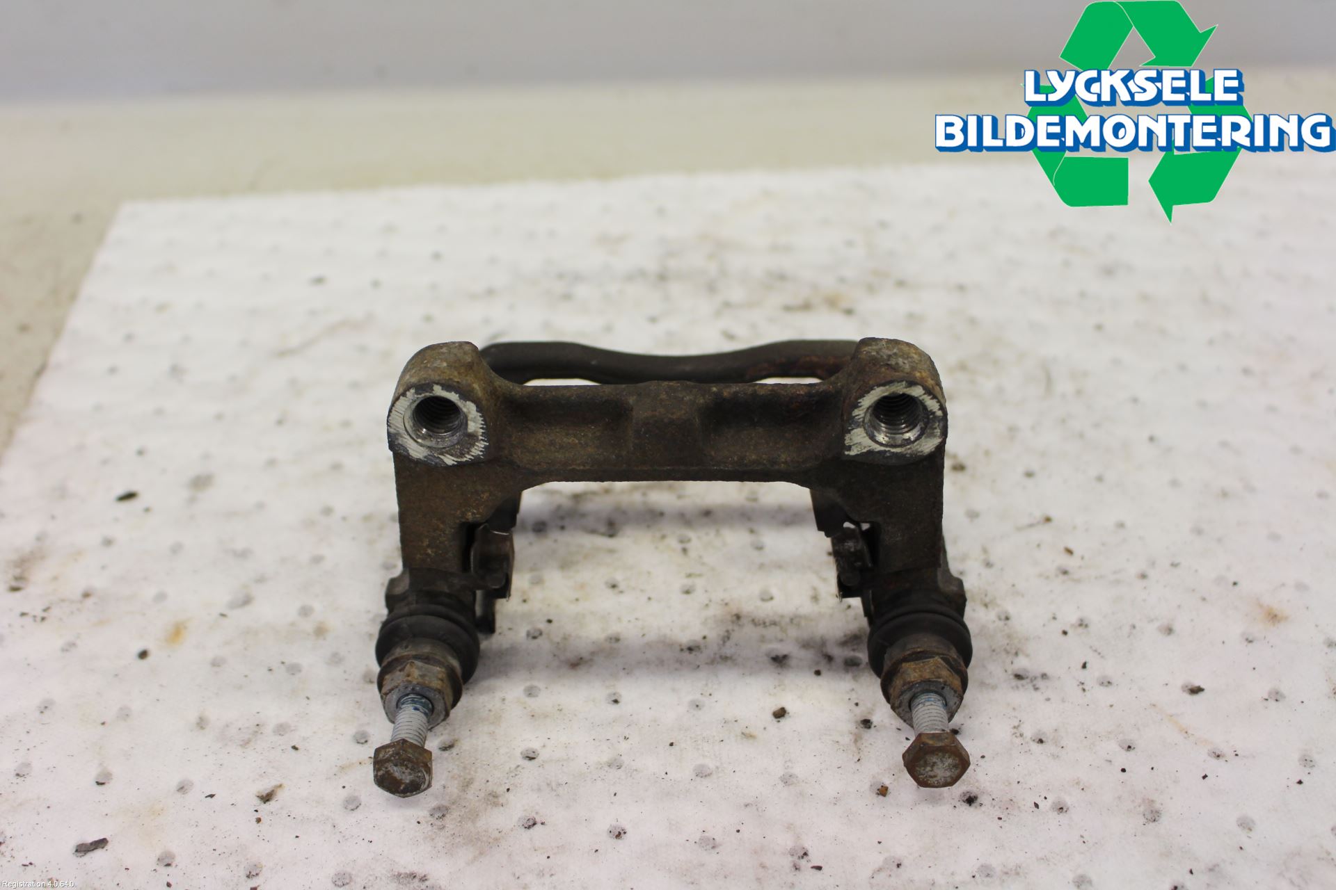 Ford MONDEO 07-15 Bromsokshållare