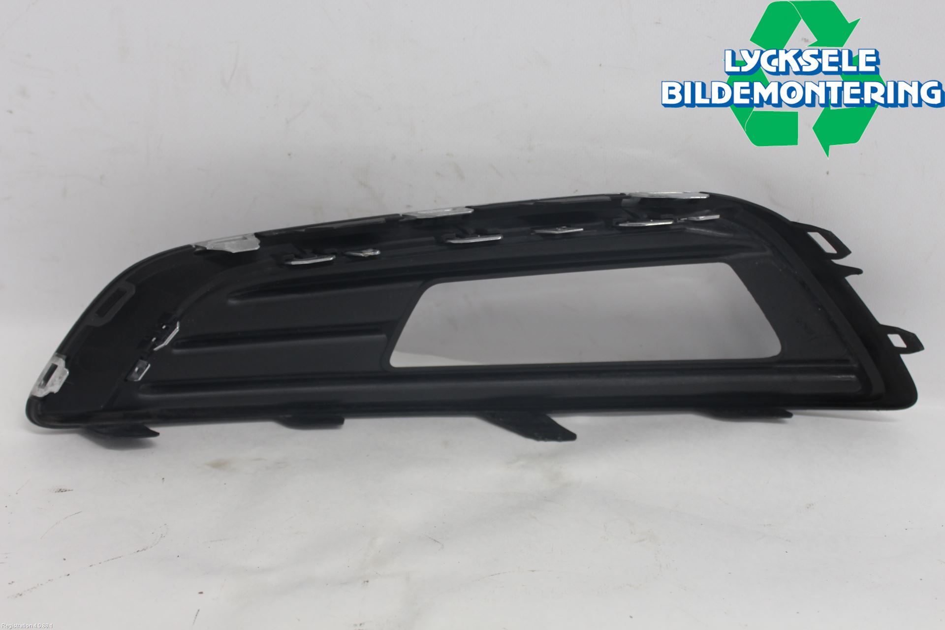 Ford FOCUS 15-18 Dimljussarg Fram