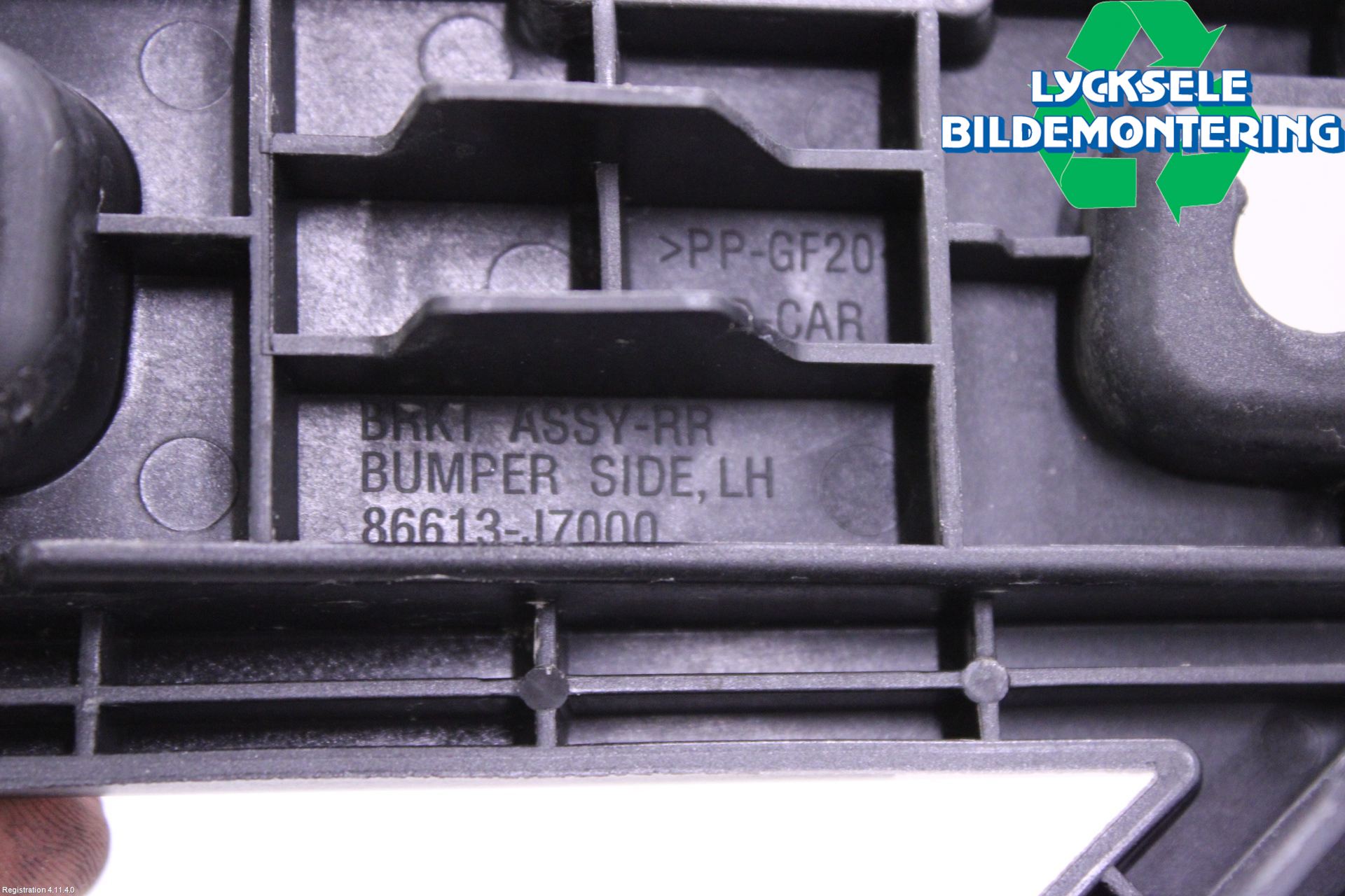 Kia CEED 12-18 Stötfångarfäste Bak Vä