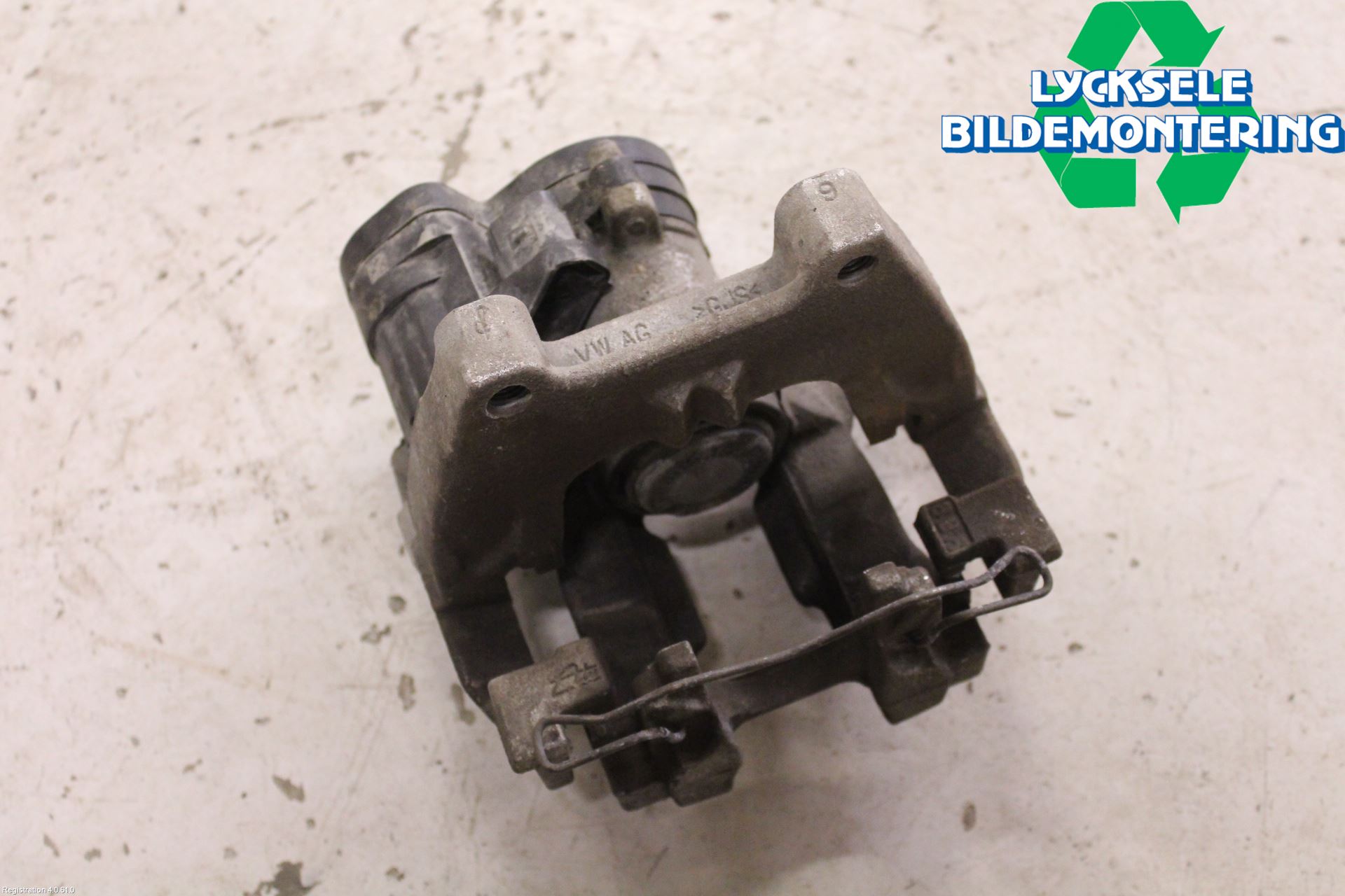 Volkswagen VW PASSAT 15-19 Bromsok Bak Vänster