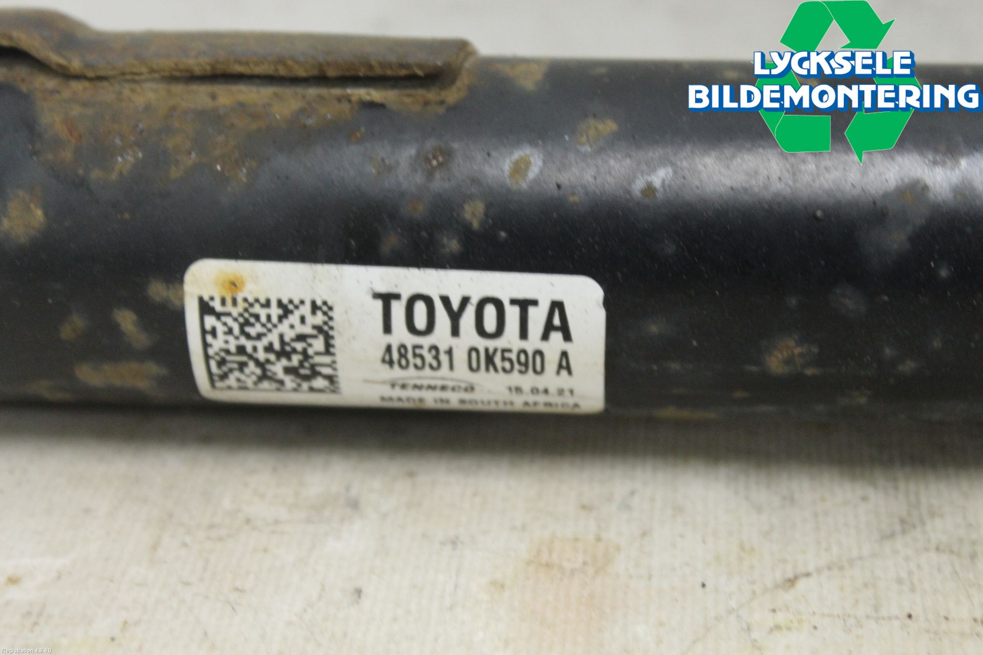 Toyota HILUX 16- Stötdämpare Bak