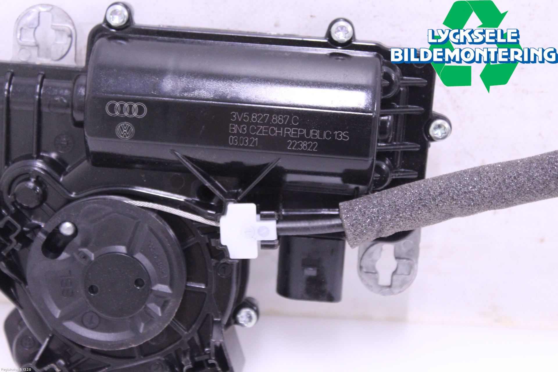 Audi A6 F2/C8 19- Låskista Baklucka