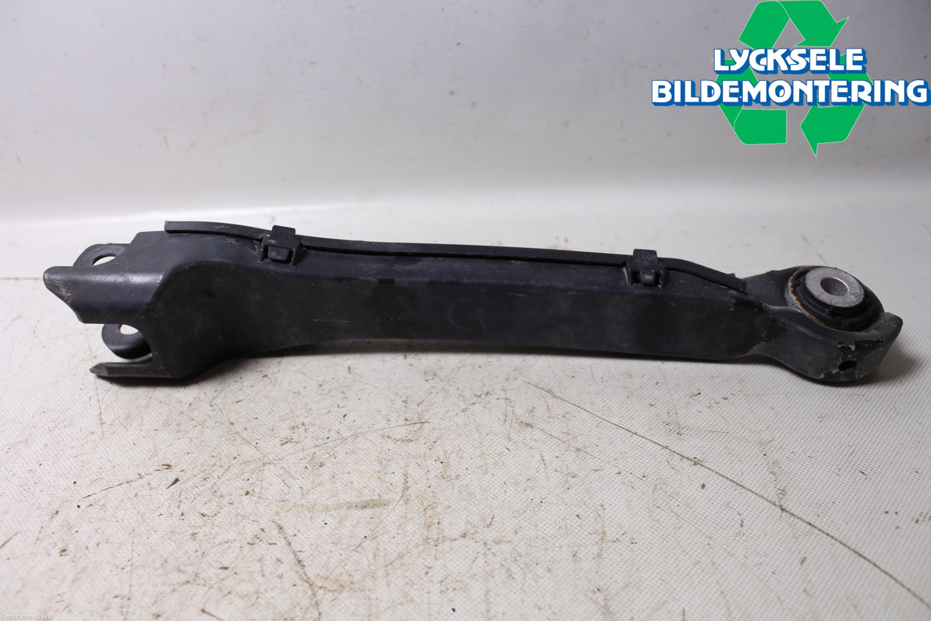 Mercedes-Benz MB C-KLASS (W205) 14-21 Bärarm Bak Vänster
