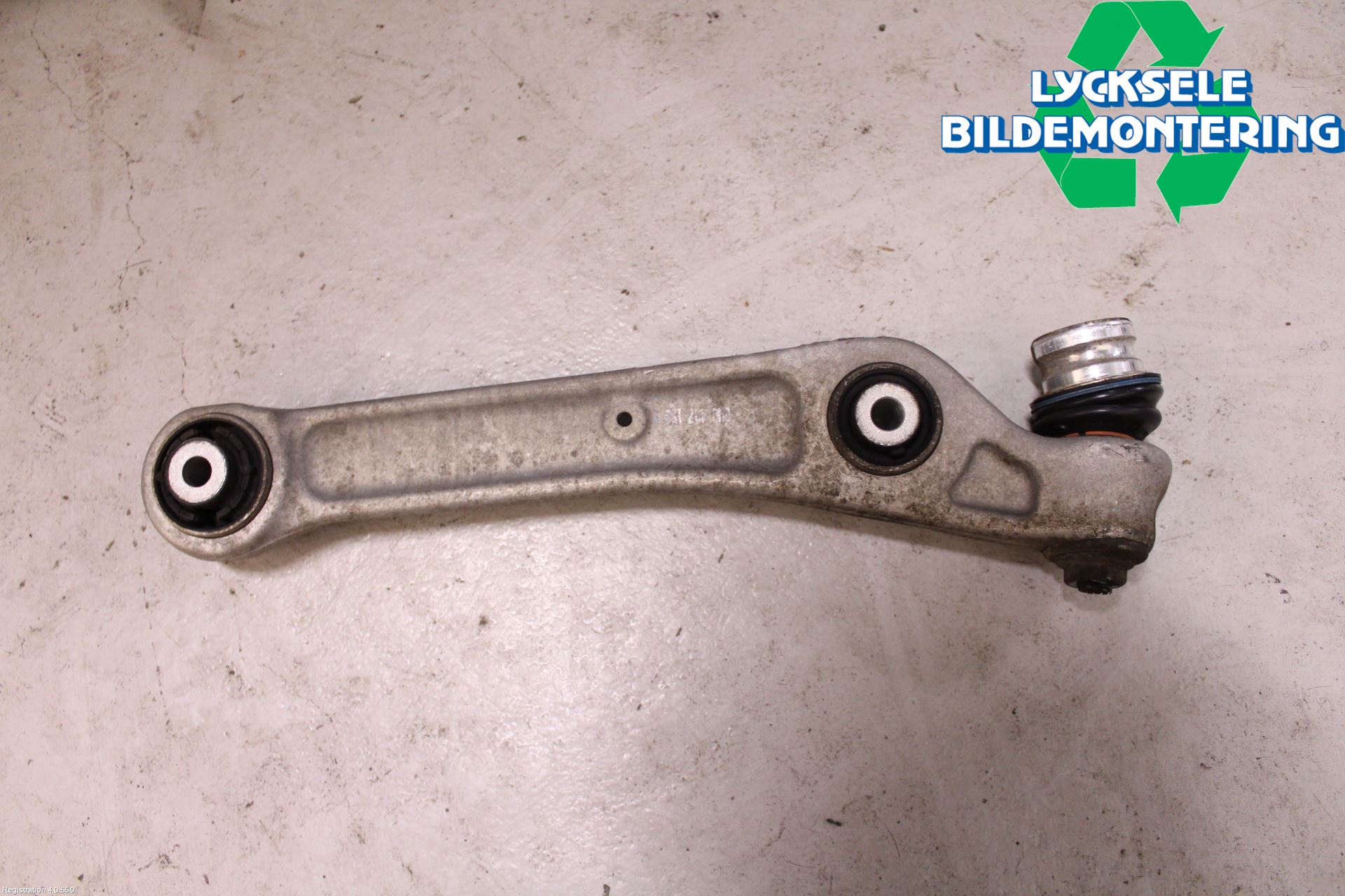 Audi A4/S4 B9 16-19 Bärarm Fram Undre Hö