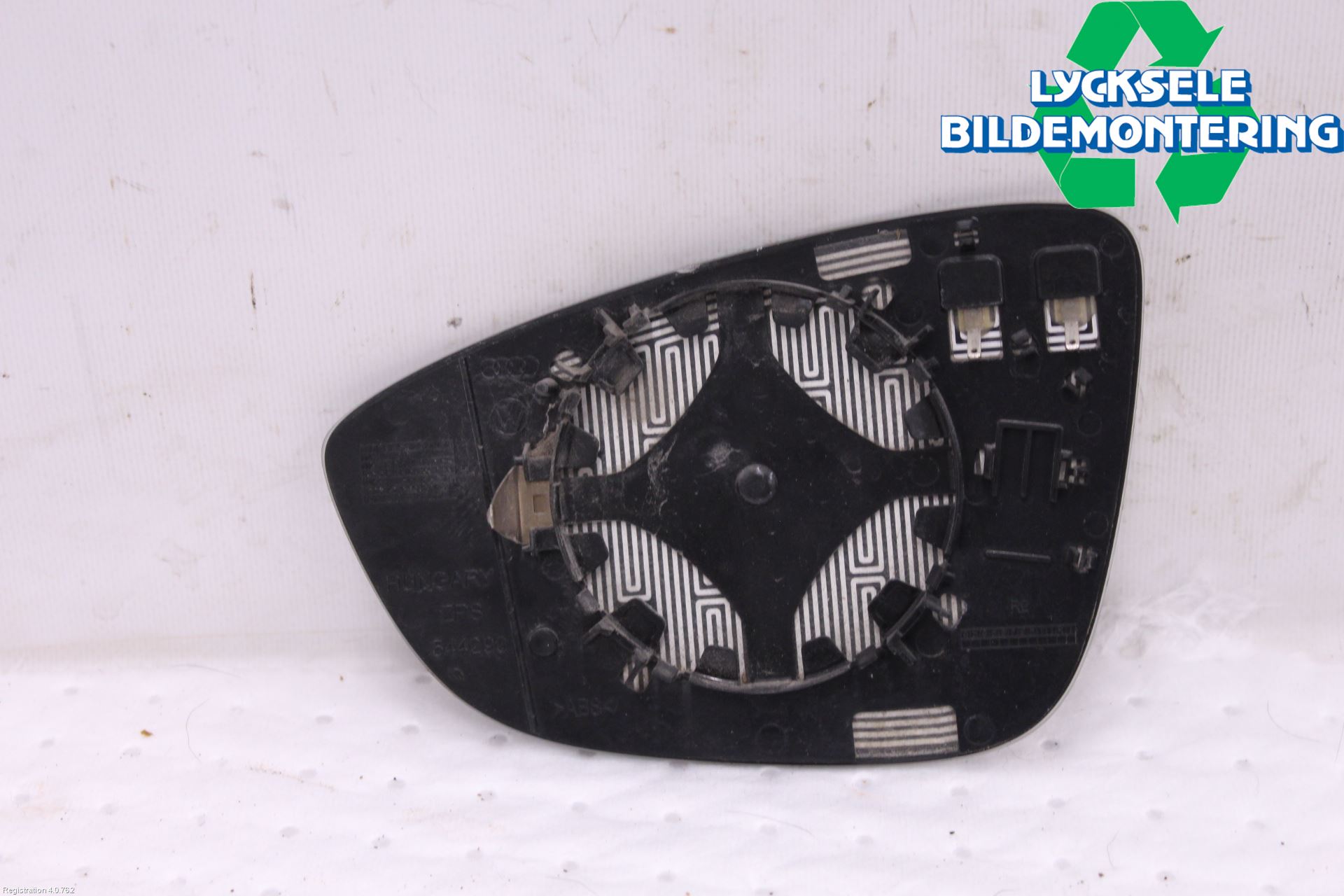 Volkswagen VW PASSAT 11-14 Spegelglas Hö