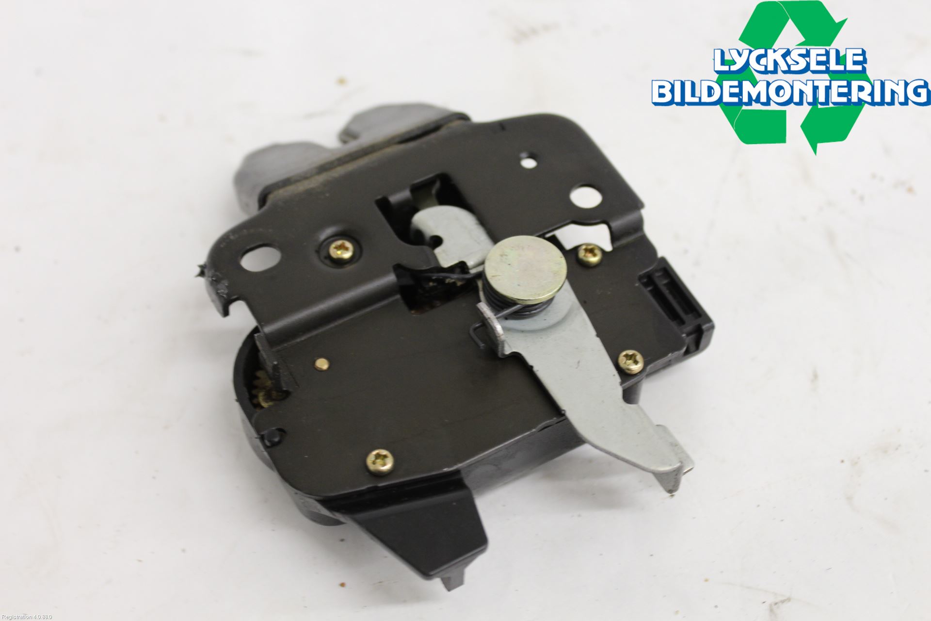 Subaru LEGACY    04-06 Låskista Baklucka