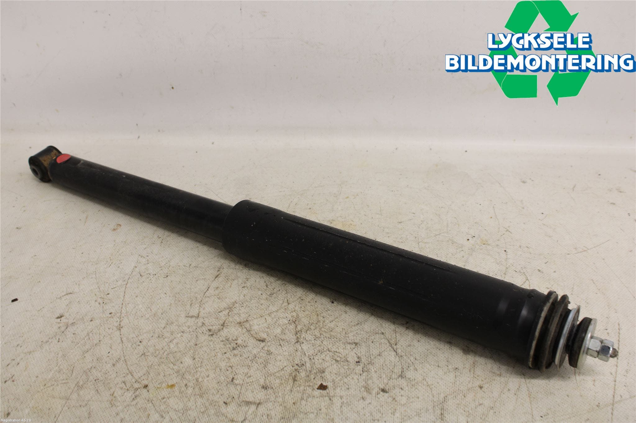 Toyota YARIS XP130 15-20 Stötdämpare Bak