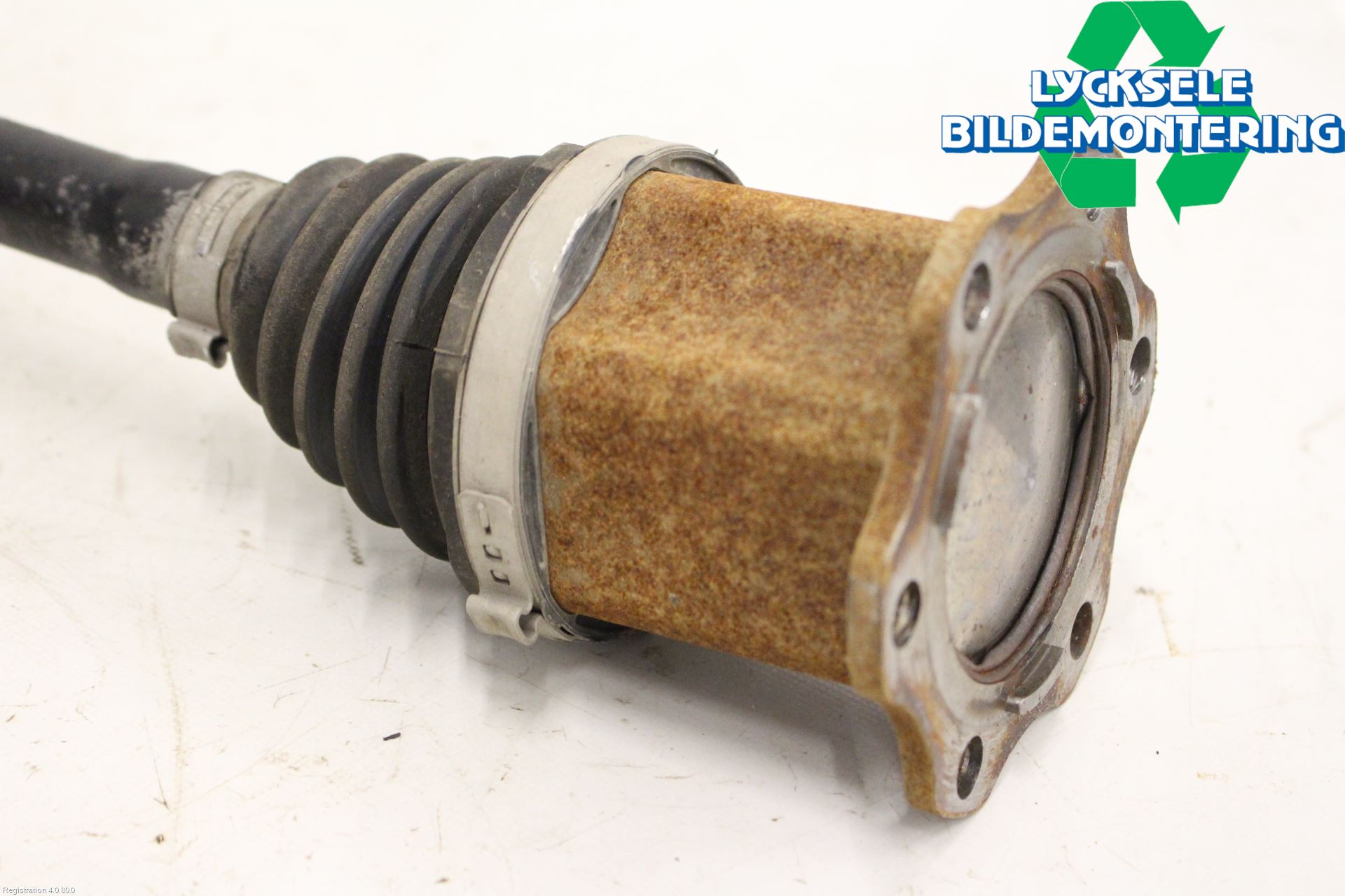 Volkswagen VW POLO VI 18->> Drivaxel Fram Vänster