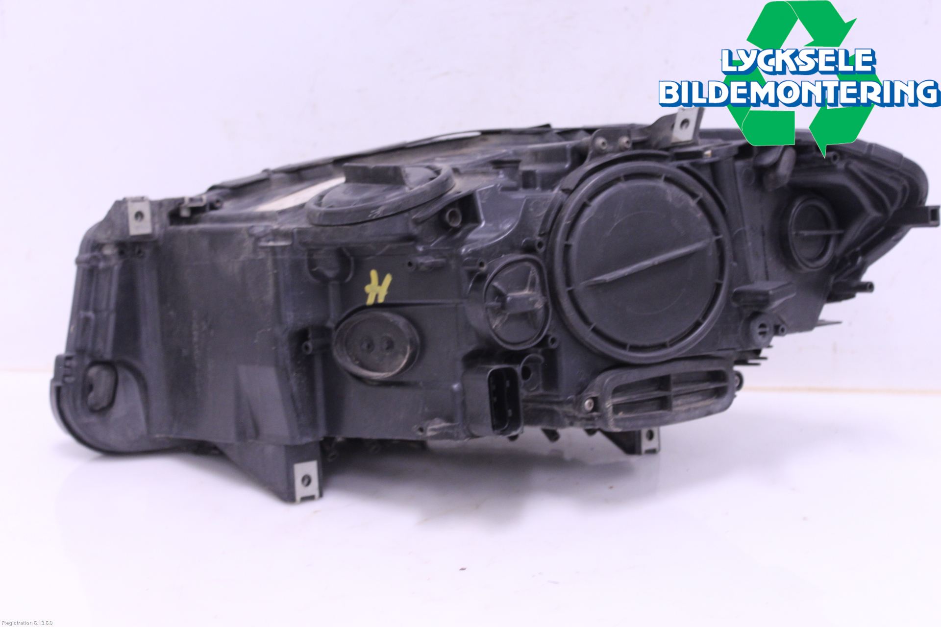 BMW 5 F10/F11/F18 09-17 Strålkastare Höger