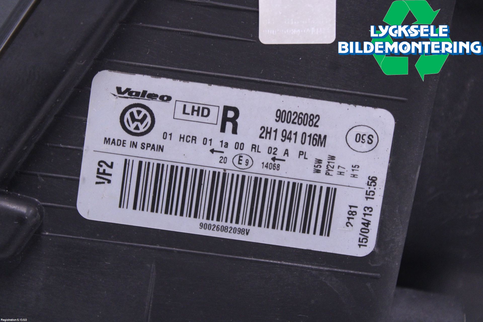Volkswagen VW AMAROK 2H 10-22 Strålkastare Höger