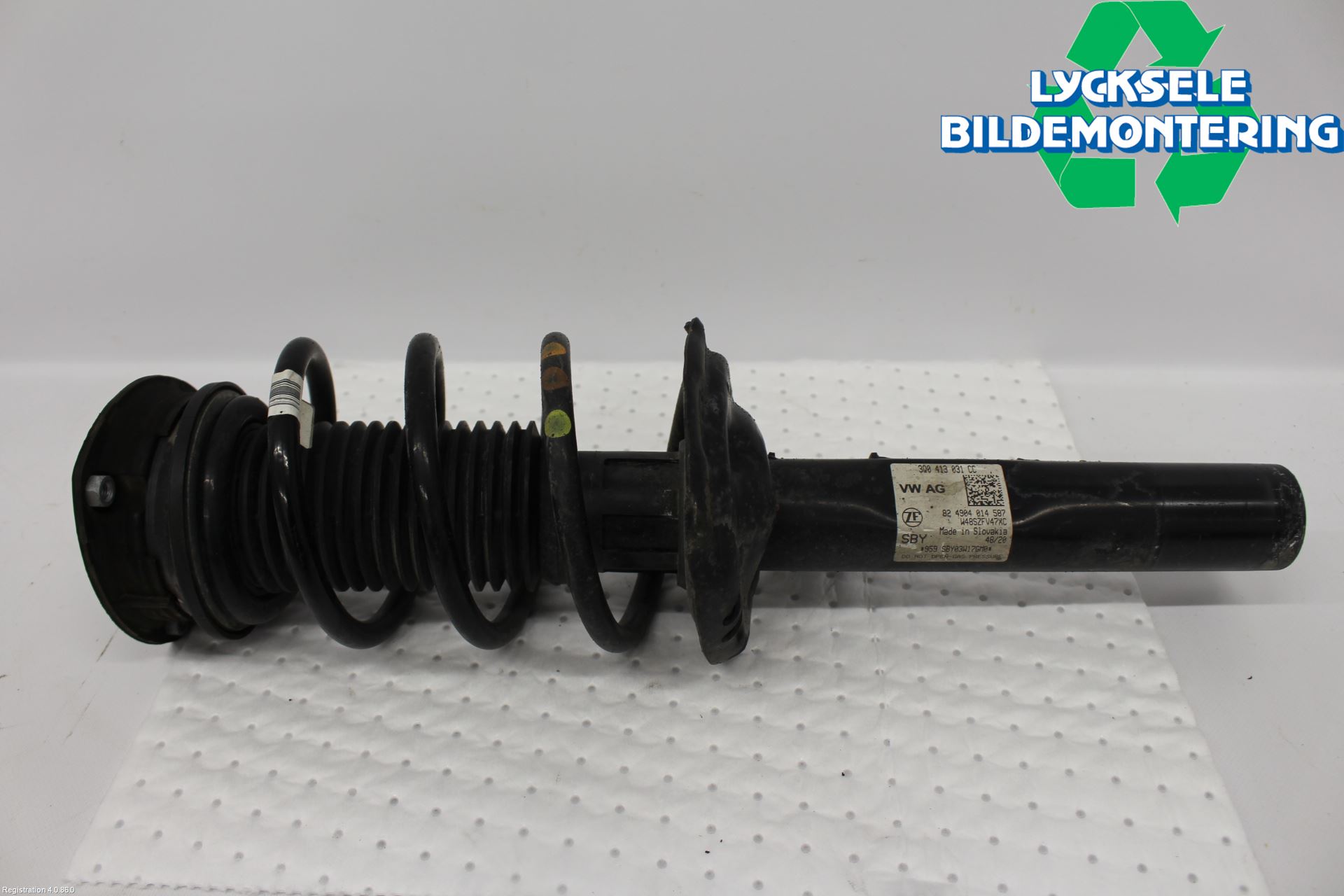 Volkswagen VW PASSAT 20-24 Fjäderben Fram Höger