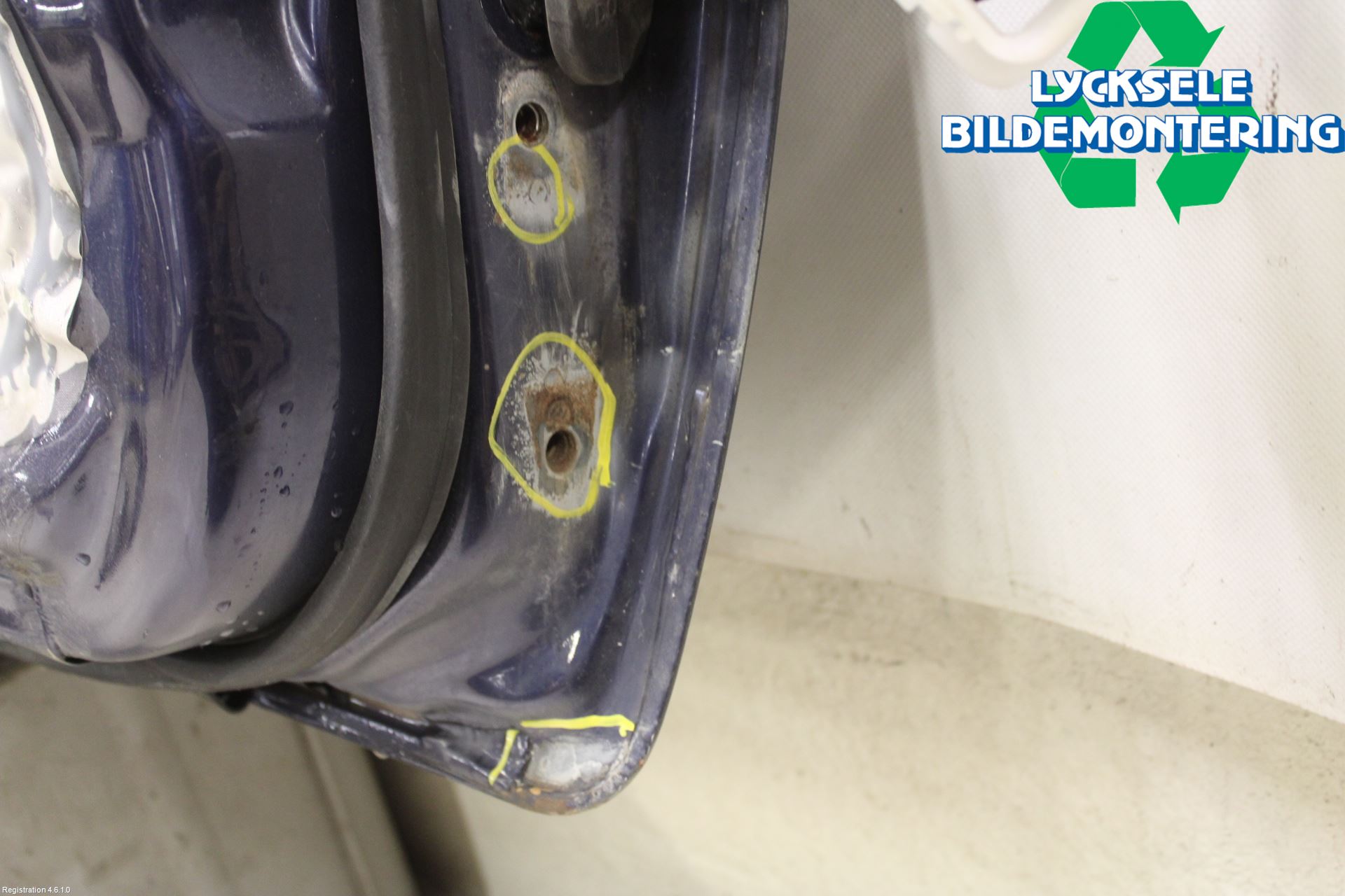 Volvo S40/V40    96-04 Dörr Fram Vänster