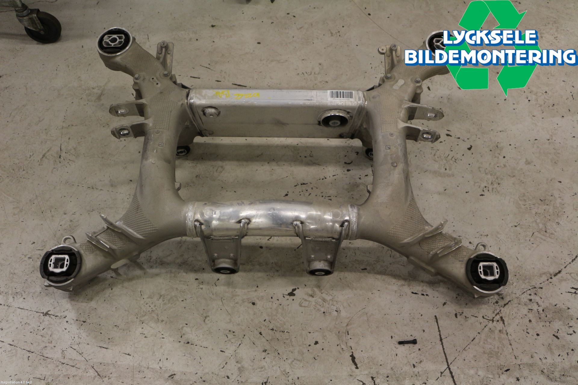BMW 5 G30/G31/F90 17-23 Bakaxelbalk
