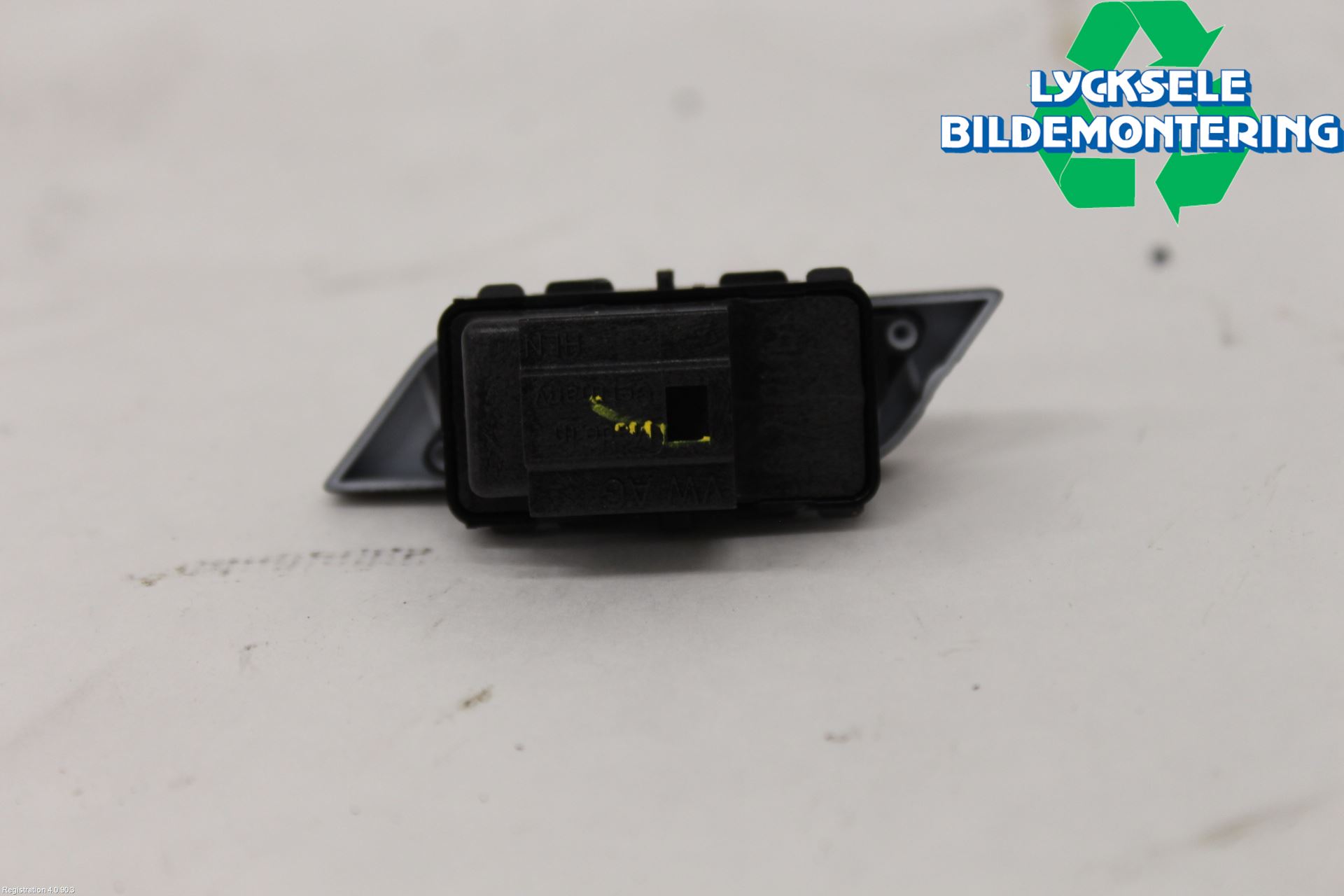 Volkswagen VW TIGUAN 16-24 Strömställare Centrallås