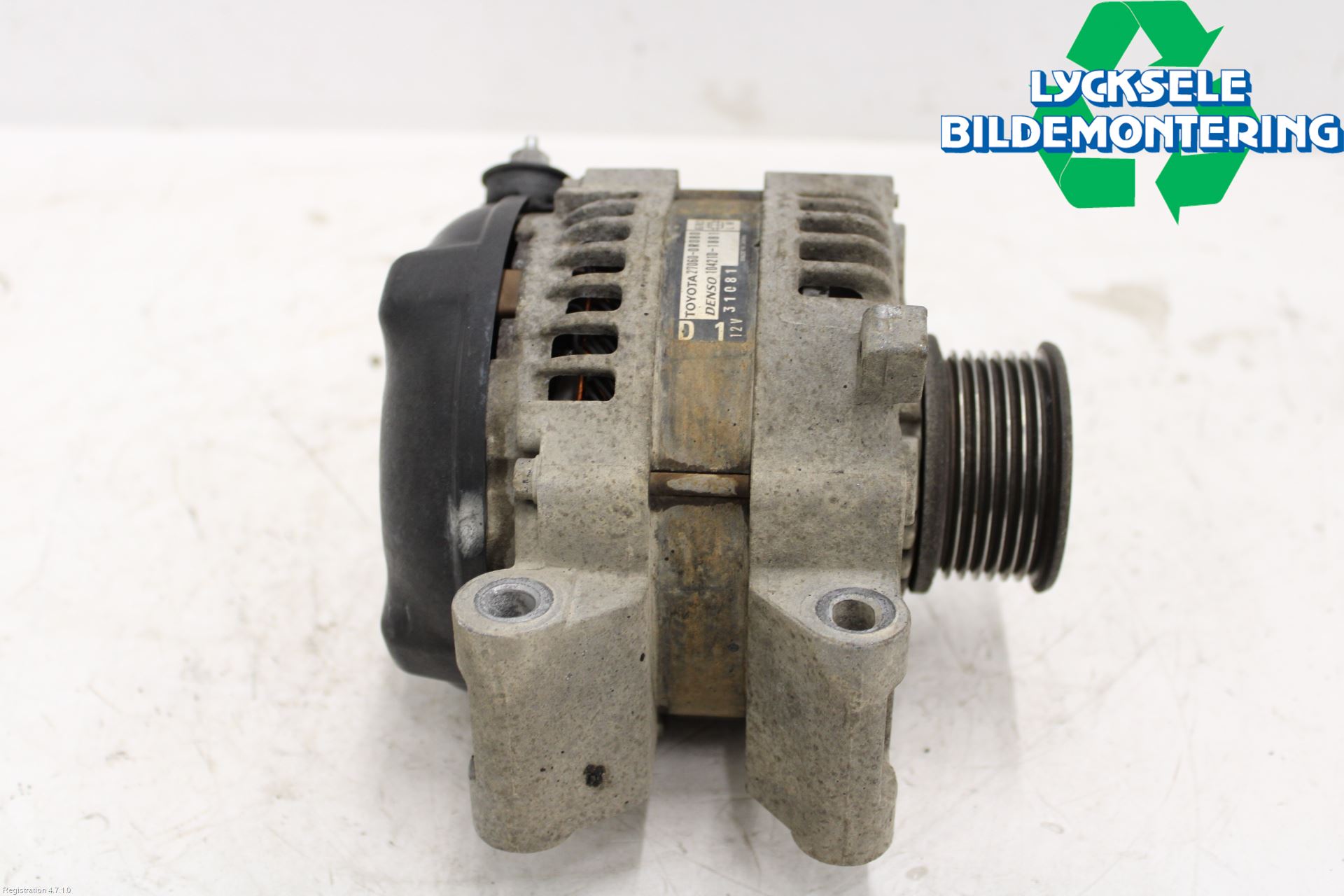 Toyota AVENSIS 09-15 Generator