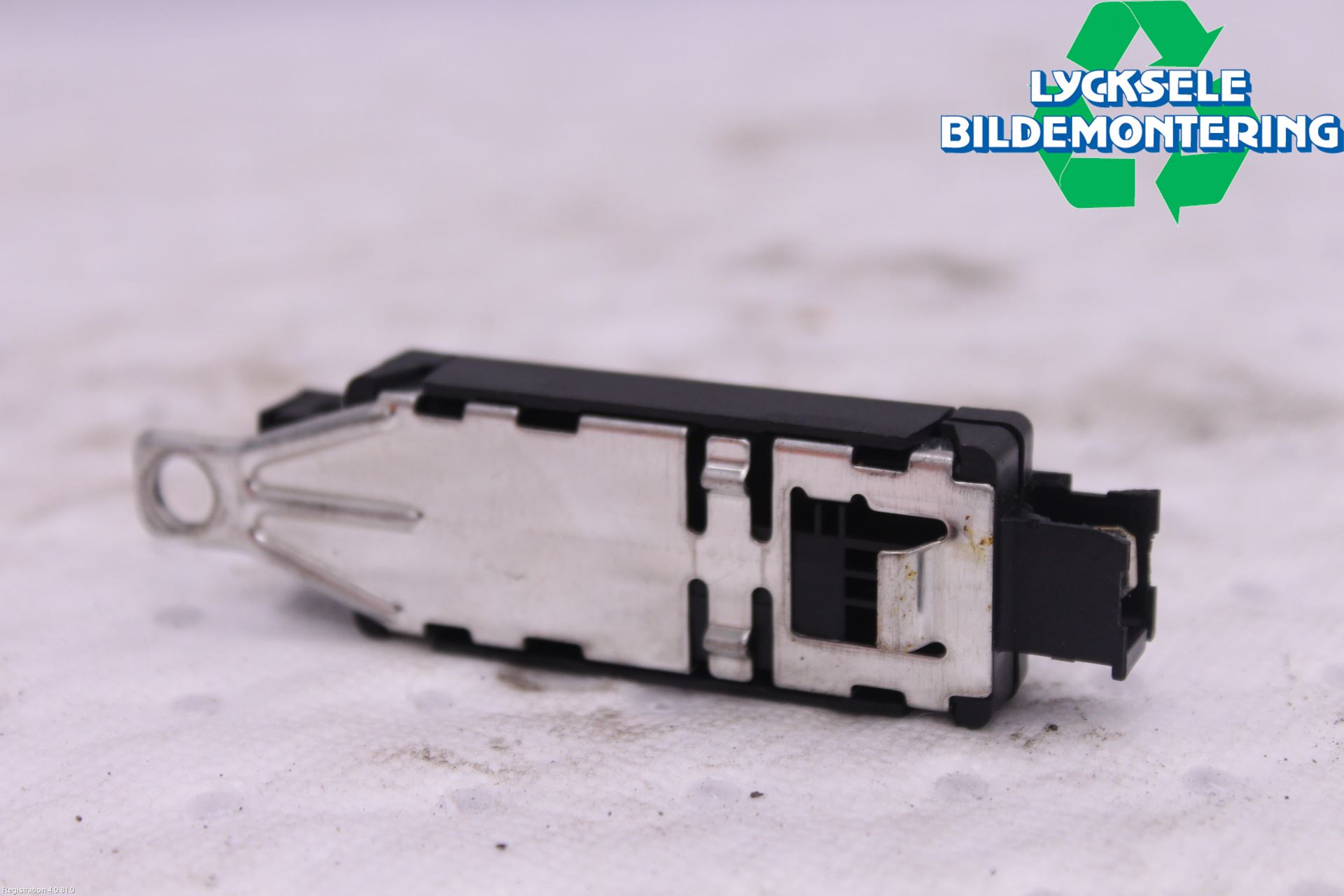 Volkswagen VW TOUAREG CR 18- Antennförstärkare