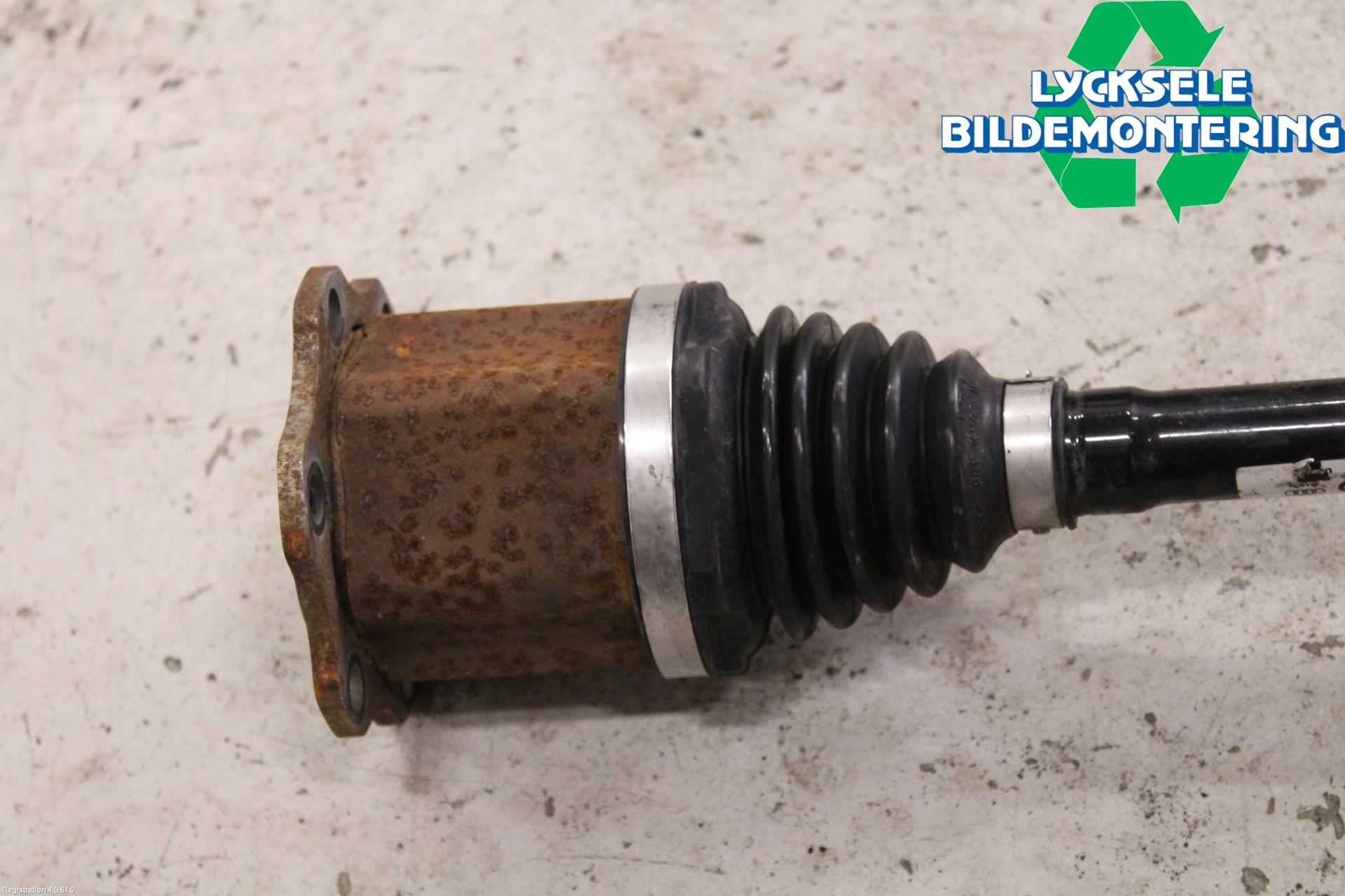 Skoda FABIA 15-21 Drivaxel Fram Vänster