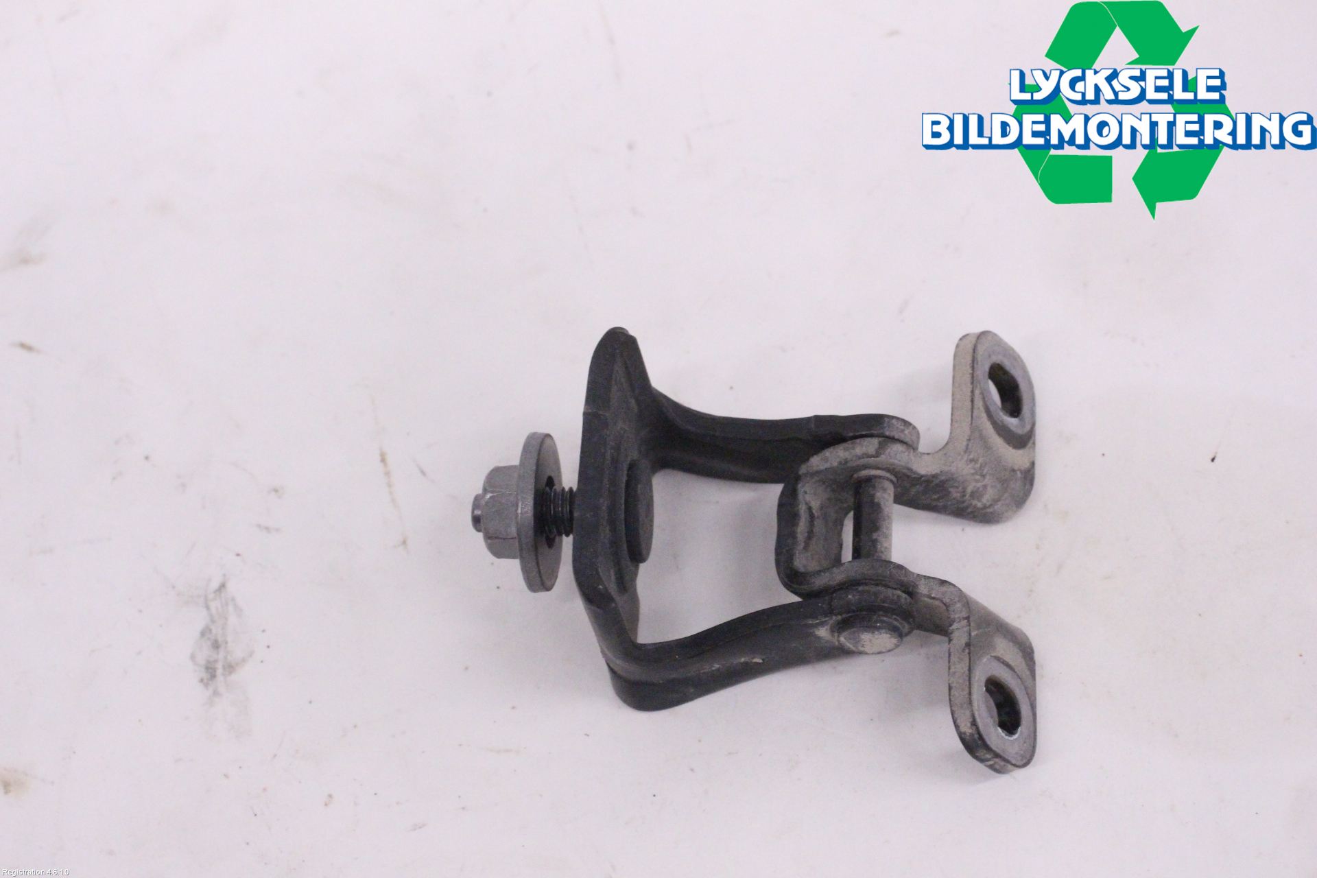 Cupra BORN 22- Bakluckegångjärn Vä