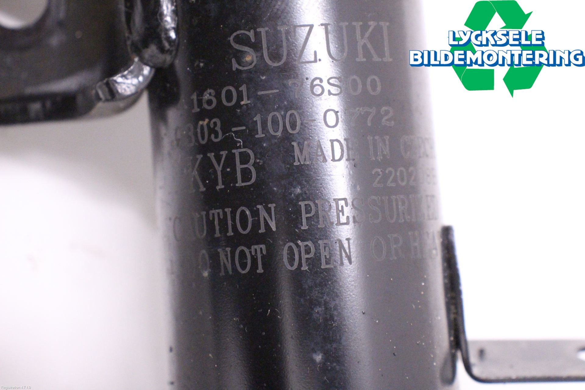 Suzuki VITARA 15- Fjäderben Fram Höger