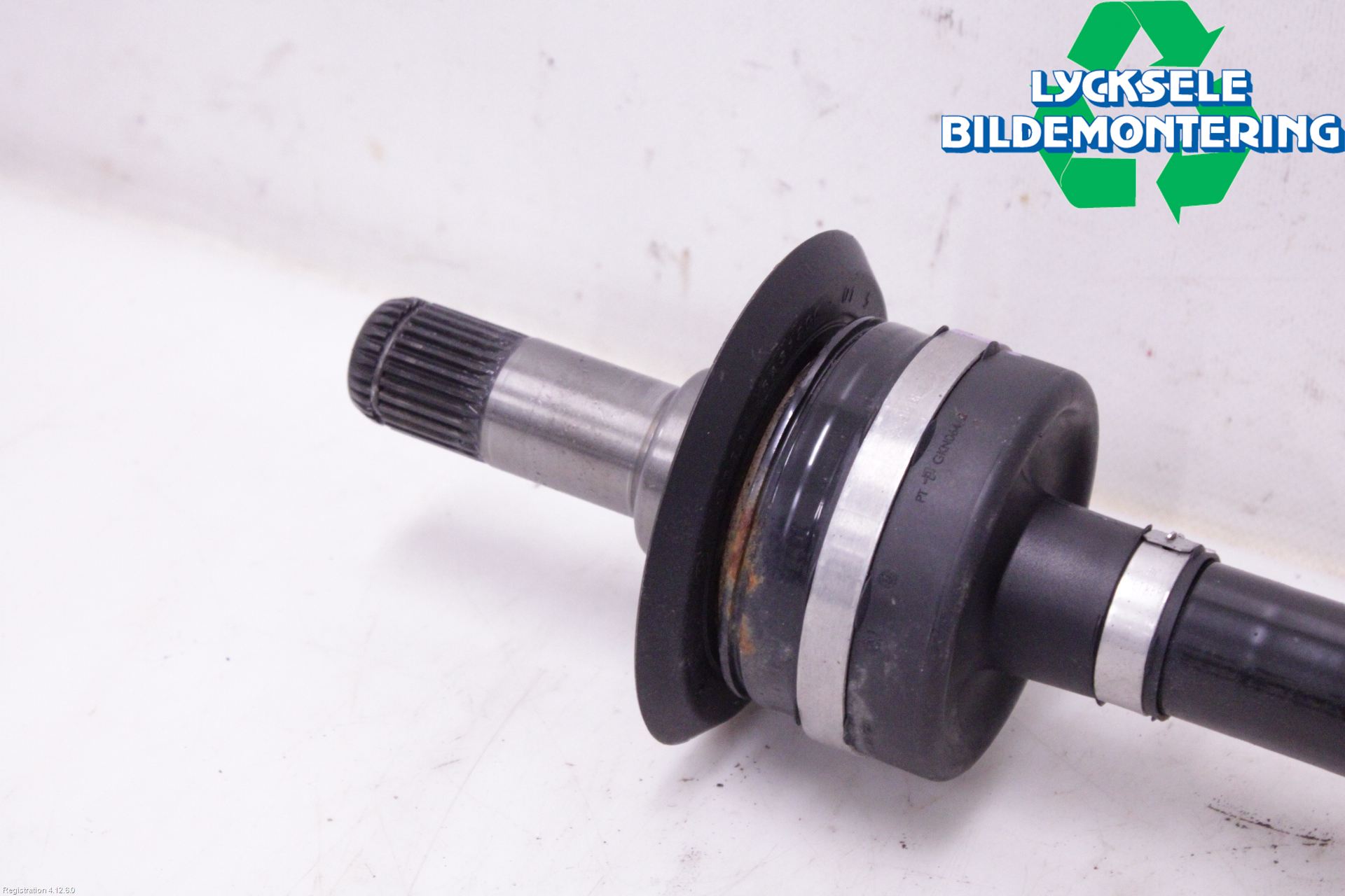 BMW 3 G20/G21/G80/G81 19- Drivaxel Bak Vänster