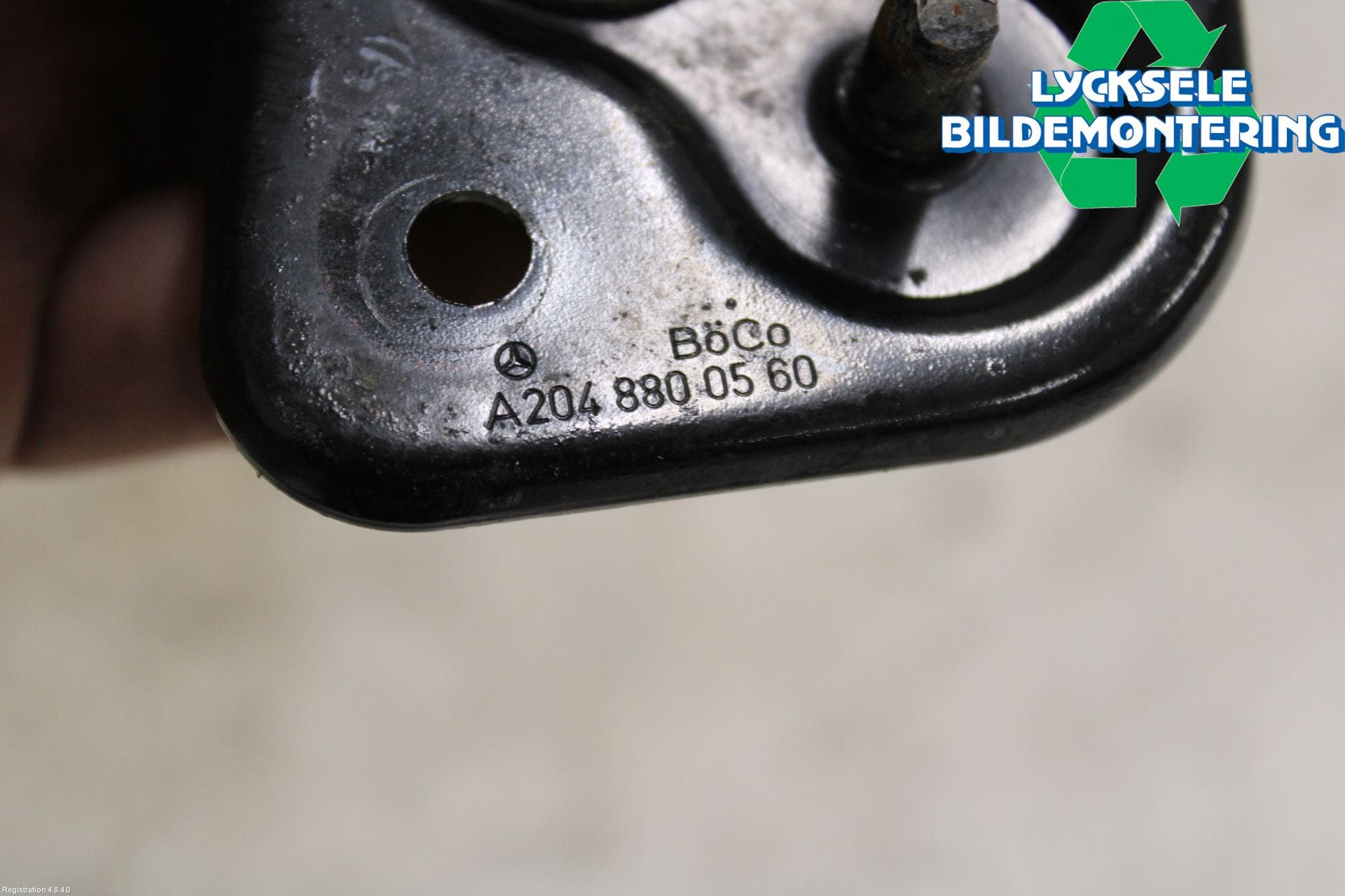 Mercedes-Benz MB C-KLASS (W204) 07-15 Huv Spärr