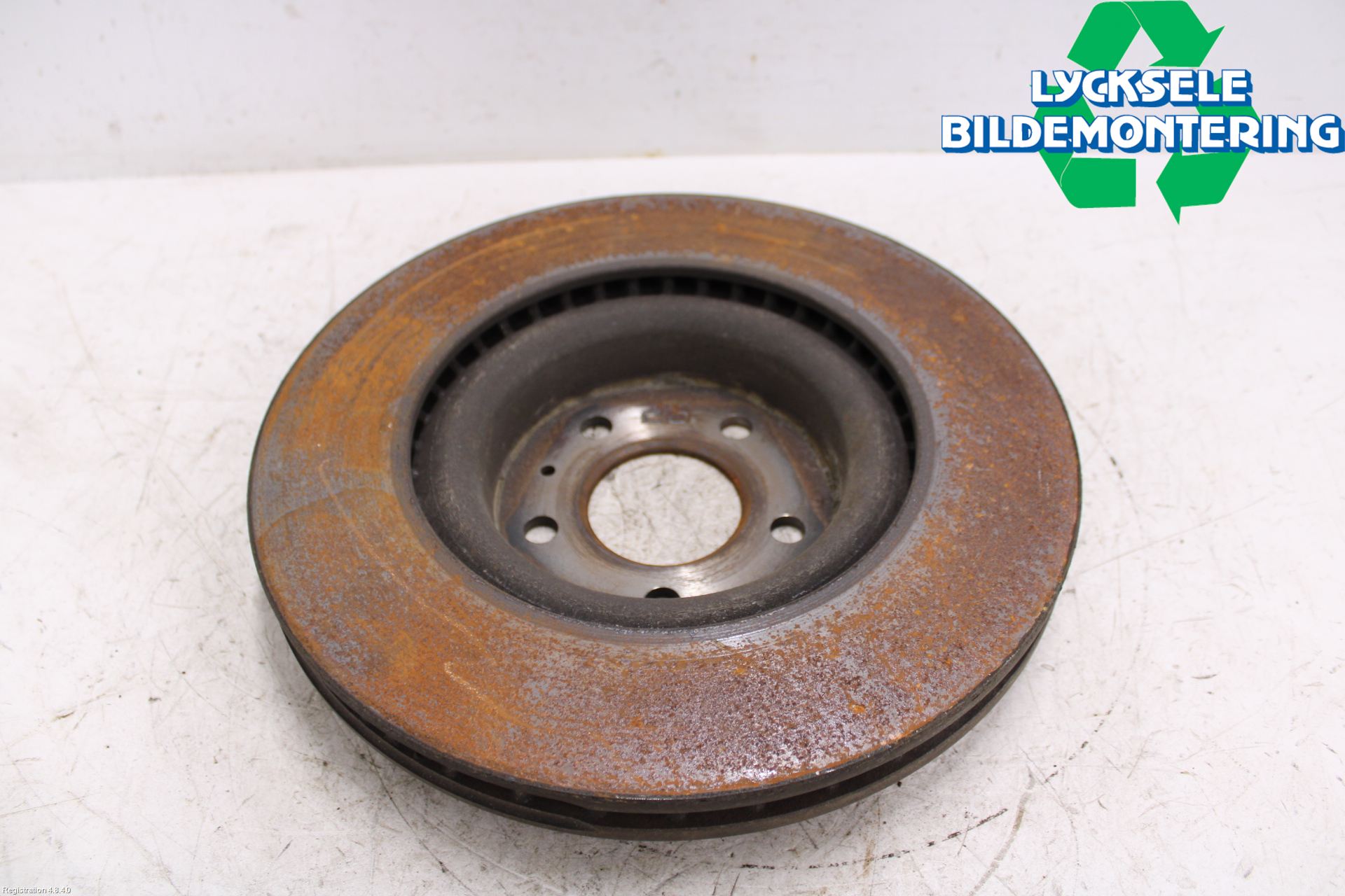 Audi A4/S4 B9 20- Bromsskiva Fram