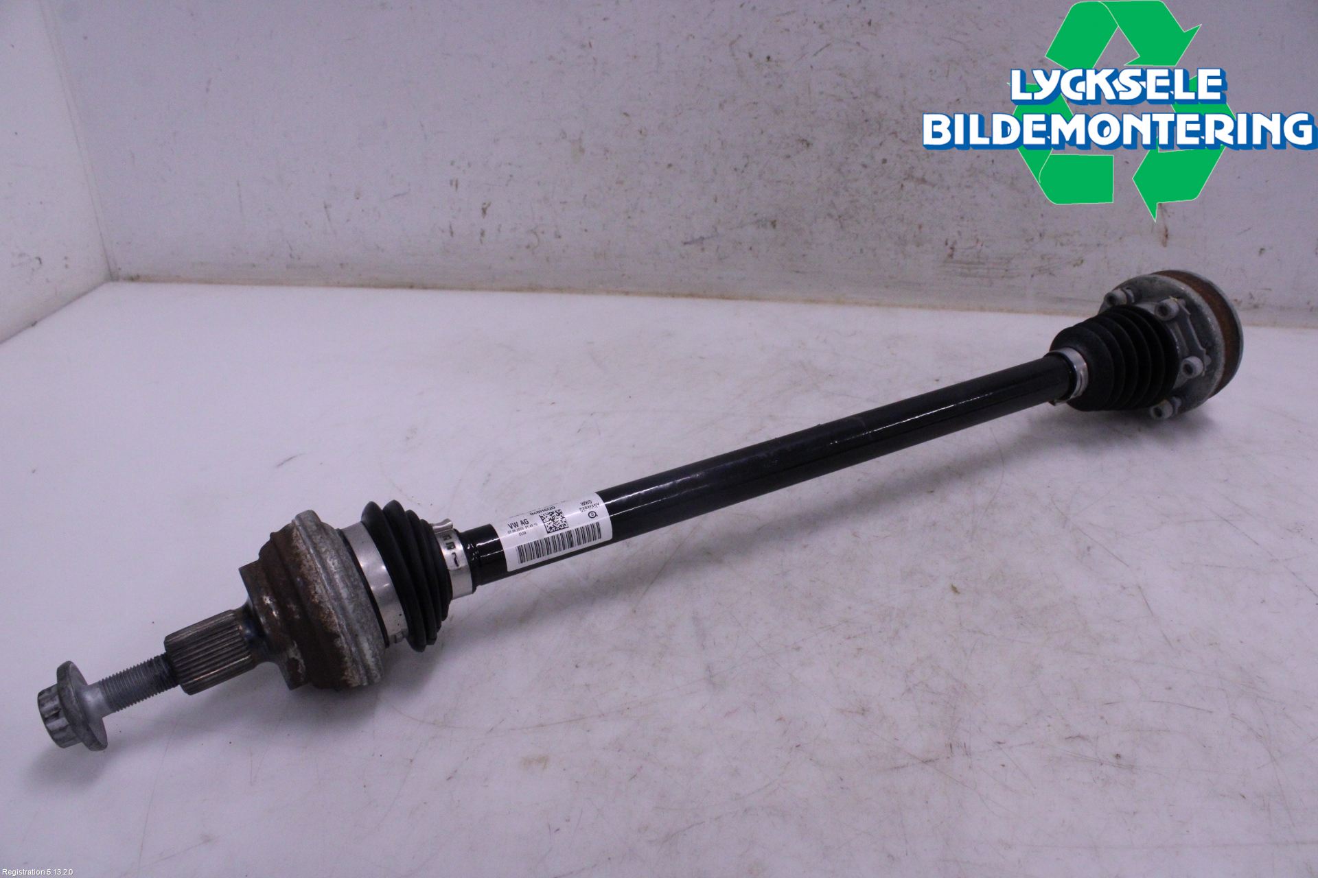 Volkswagen VW T-ROC 18- Drivaxel Bak Höger
