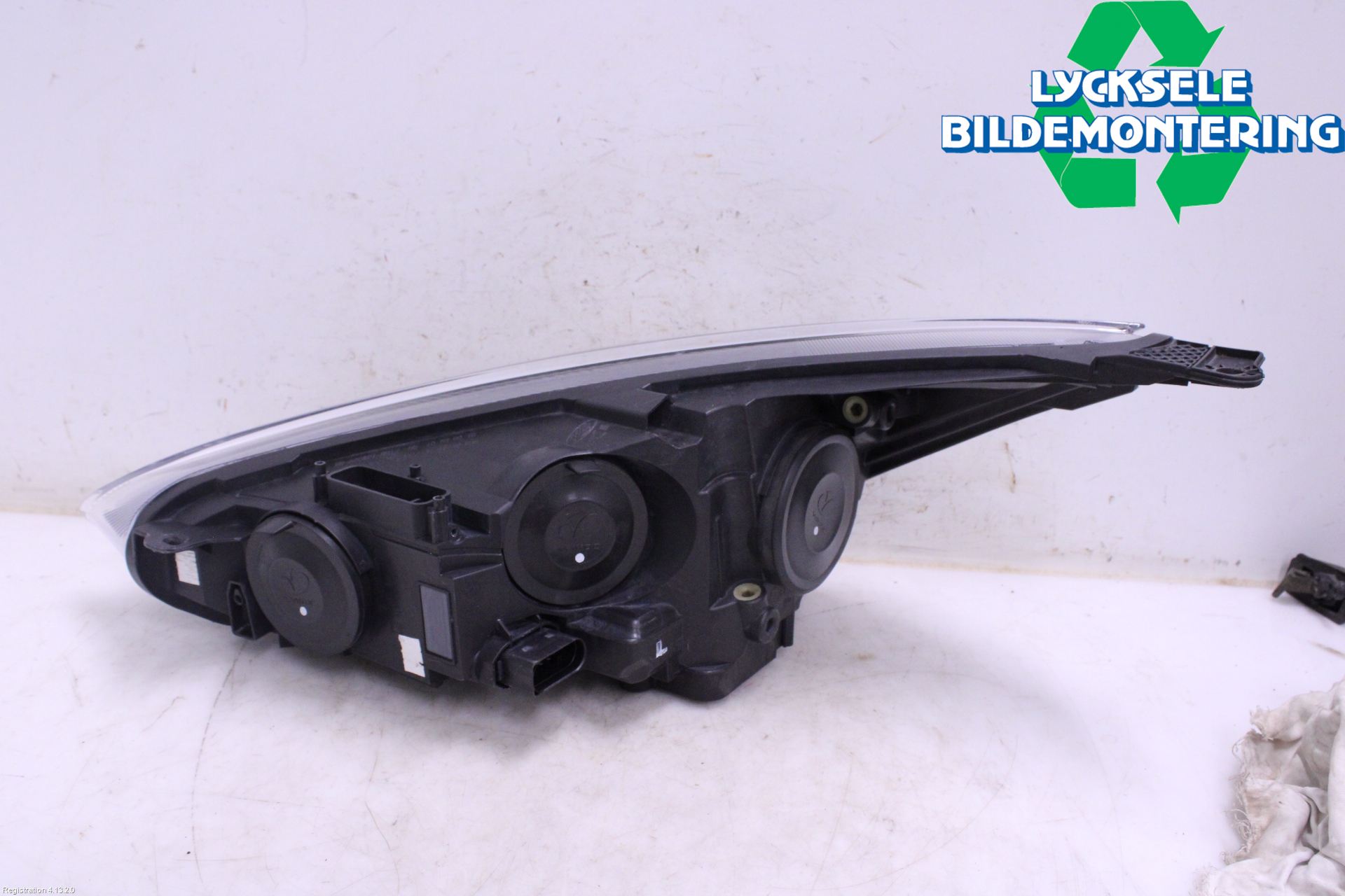 Ford FOCUS 15-18 Strålkastare Höger